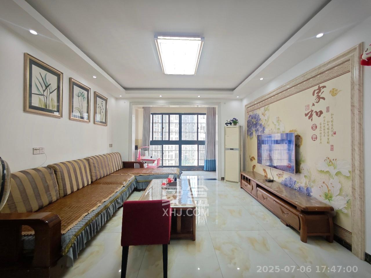 嘉顺苑 3室2厅2卫 2700.0元/月 嘉顺苑 3室2厅2卫 2700.0元/月室内图