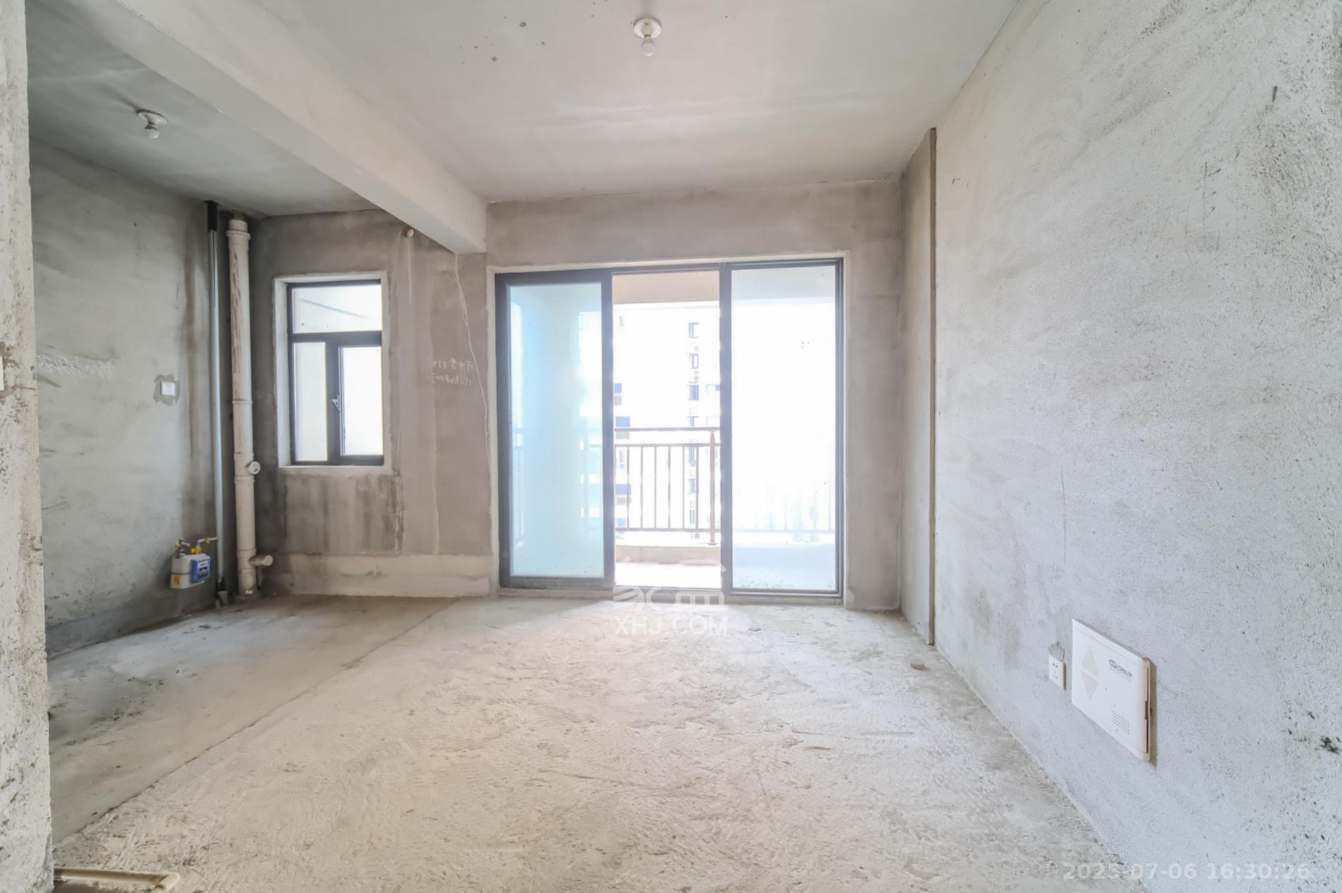 星雅美辰 1室0厅0卫 95.0万 星雅美辰 1室0厅0卫 95.0万客厅