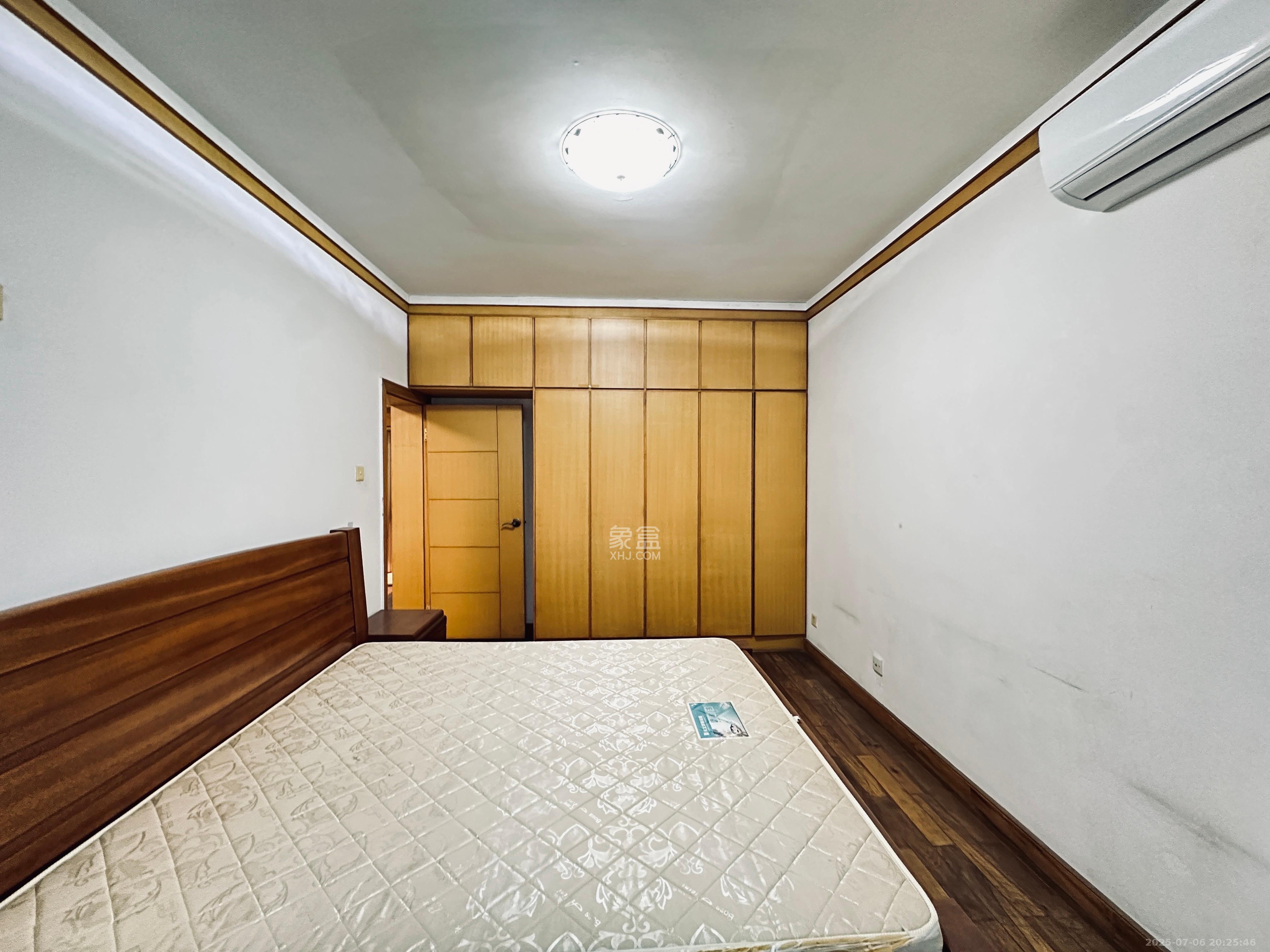咸嘉新村嘉明苑  2室2厅1卫   1800.00元/月室内图