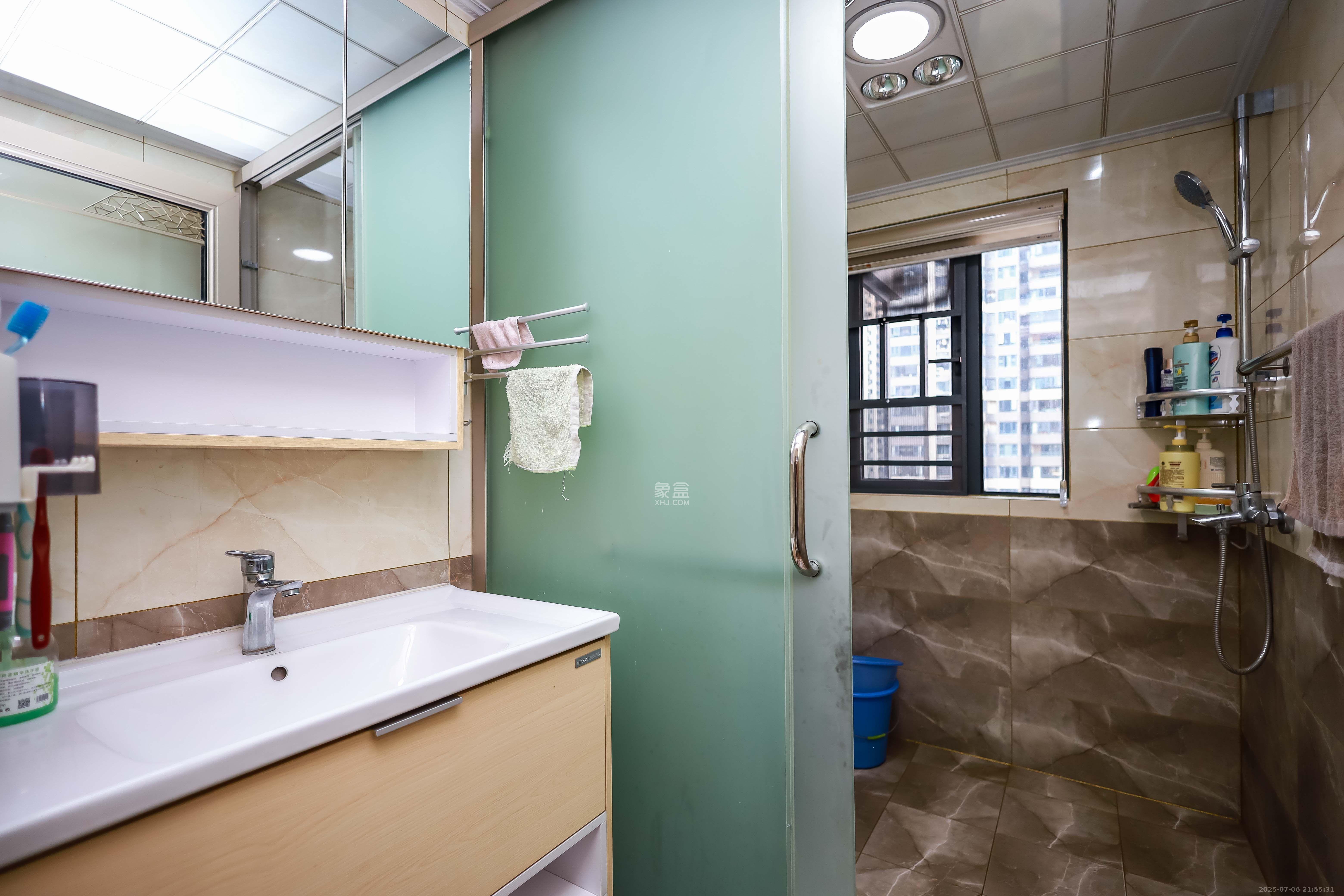 长房云时代  4室2厅2卫    3500.0元/月 长房云时代  4室2厅2卫    3500.0元/月室内图