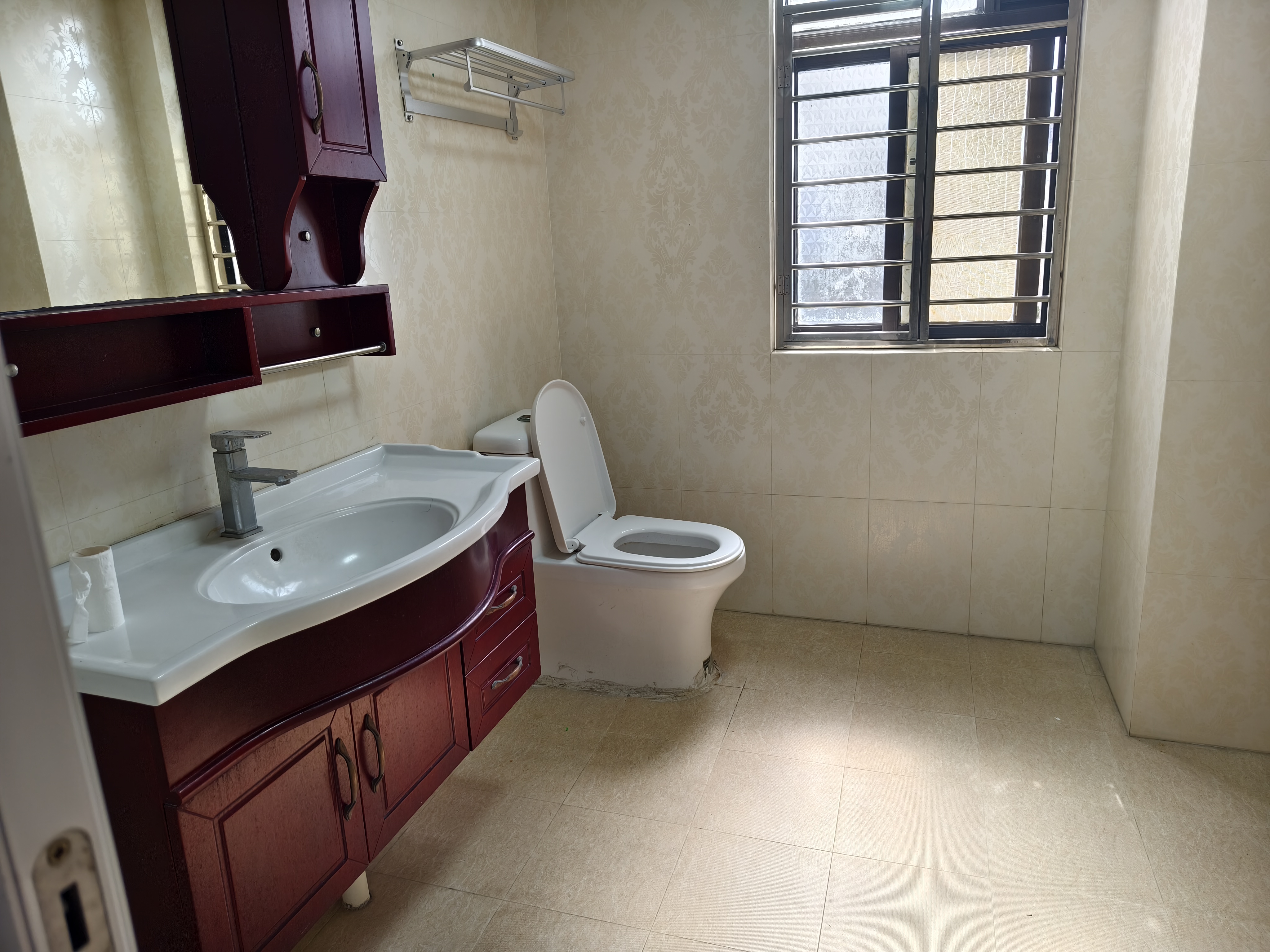 和风江岸 3室2厅1卫 4000.0元/月 和风江岸 3室2厅1卫 4000.0元/月室内图