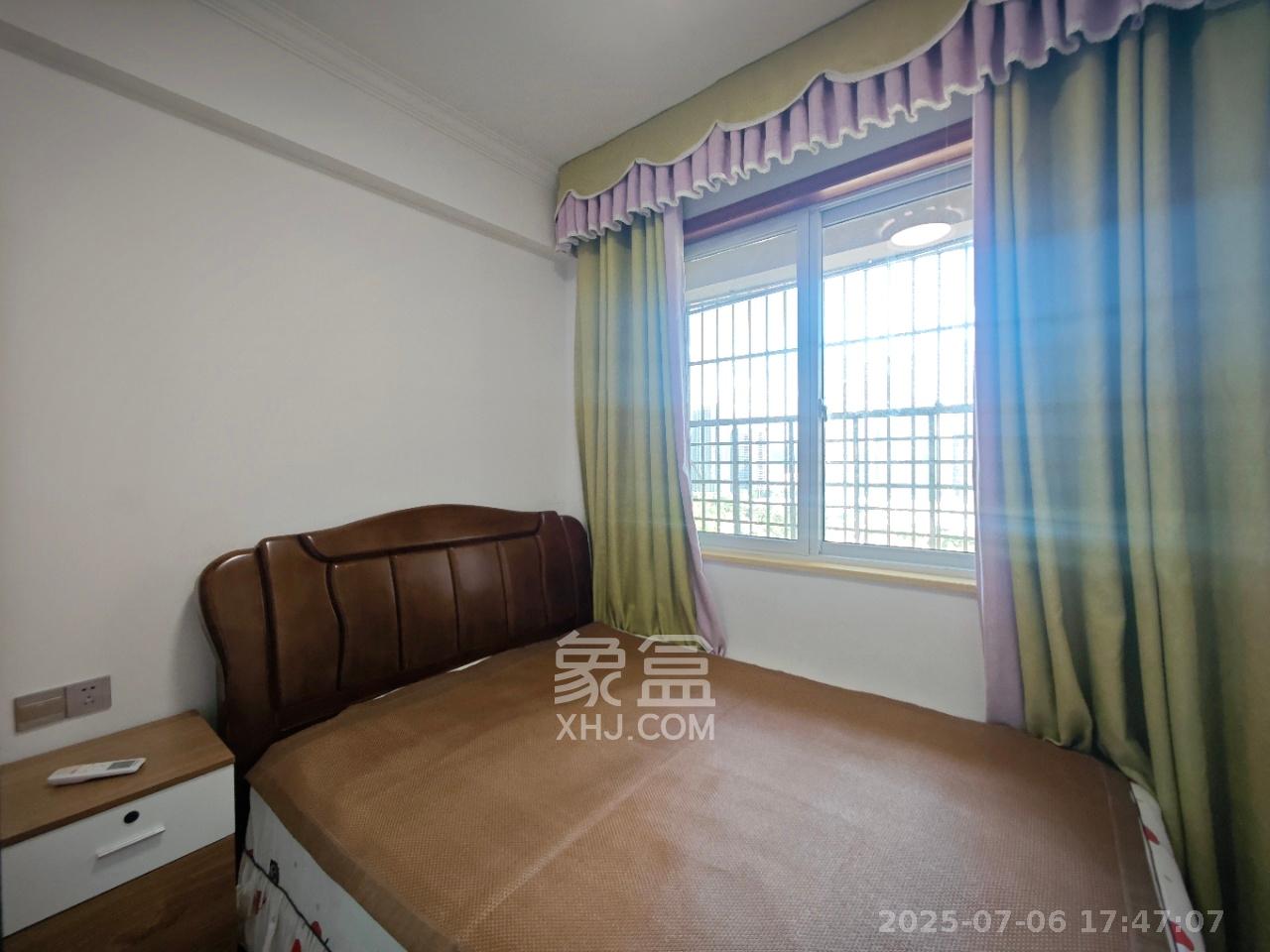 嘉顺苑 3室2厅2卫 2700.0元/月 嘉顺苑 3室2厅2卫 2700.0元/月室内图