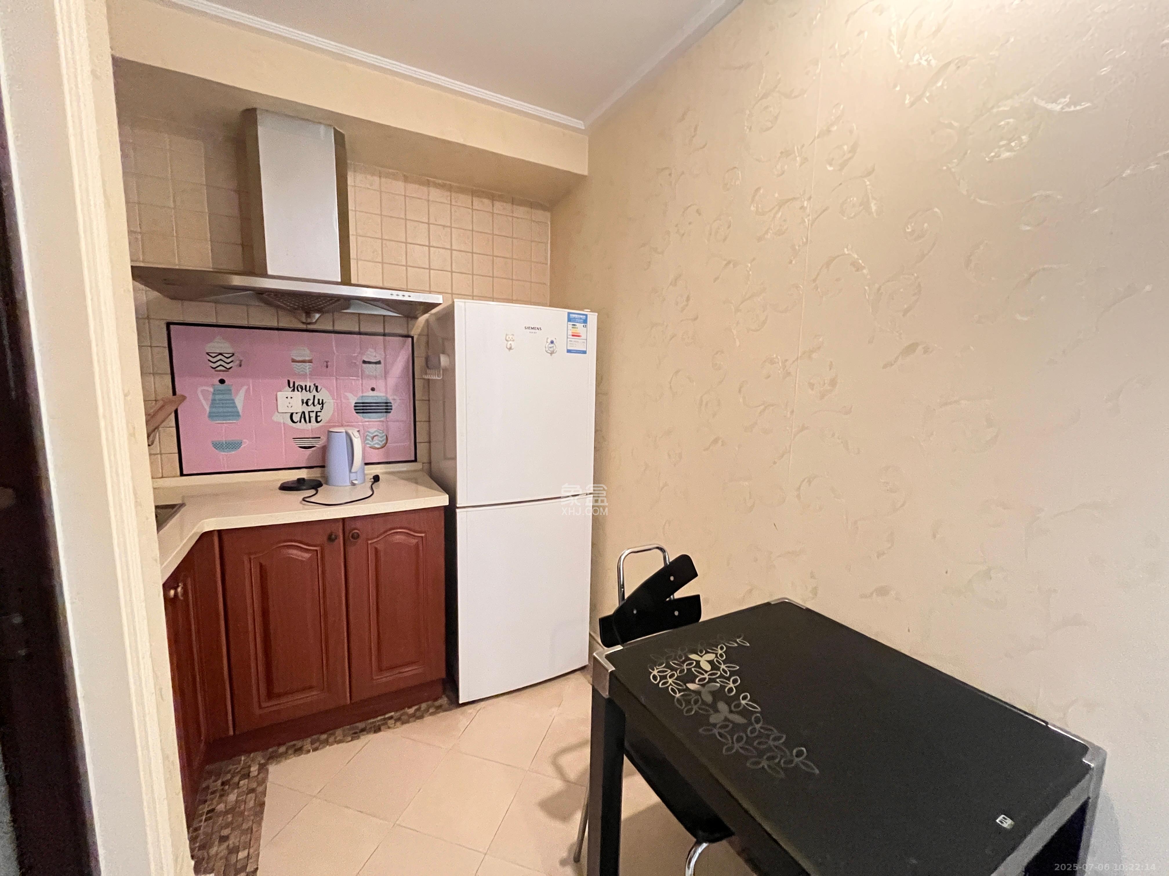 郡原广场 1室1厅1卫 2000.0元/月 郡原广场 1室1厅1卫 2000.0元/月室内图