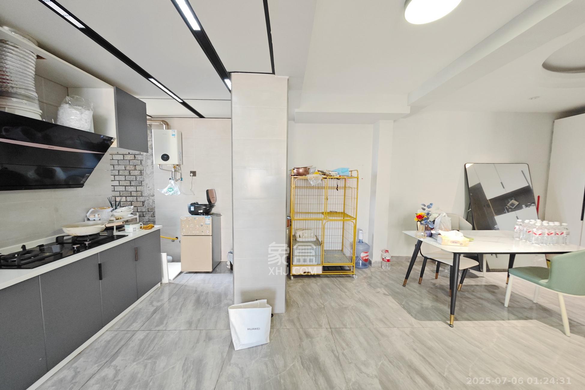 锦绣世纪 2室2厅1卫 108.5万 锦绣世纪 2室2厅1卫 108.5万客厅