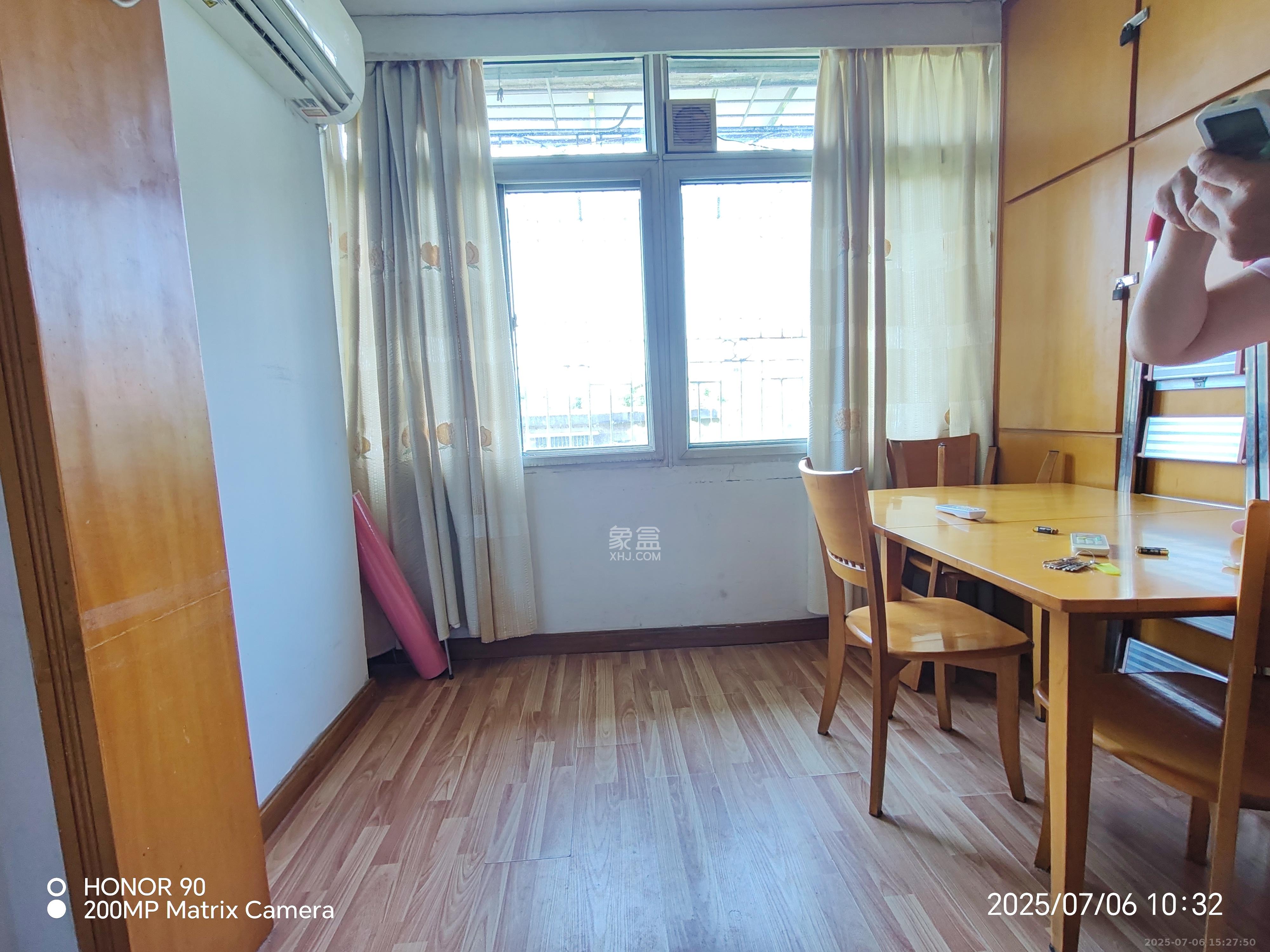 狮子山一片  4室1厅1卫    1500.0元/月室内图