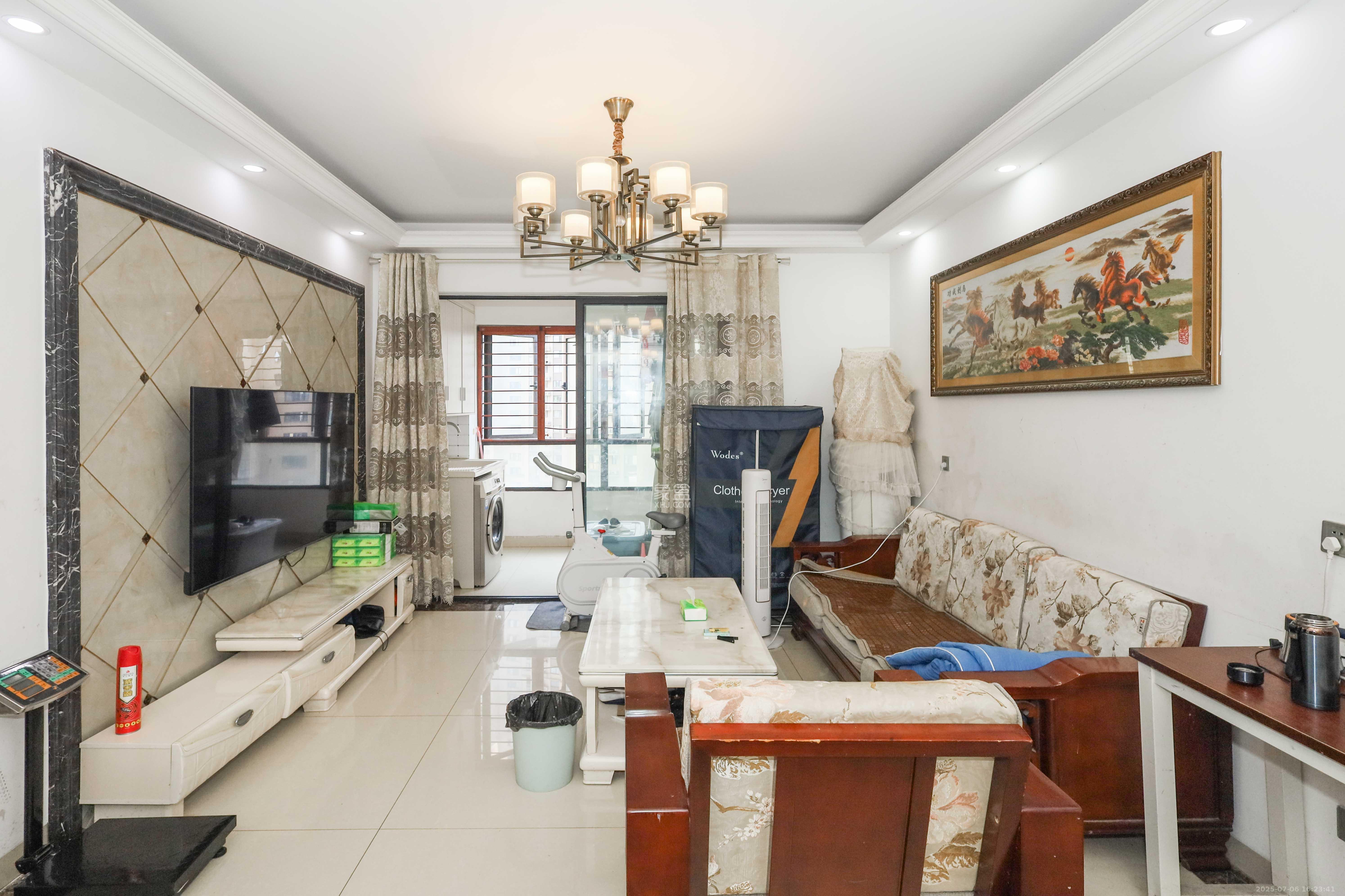 惠天然梅岭国际 3室2厅1卫 118.0万 惠天然梅岭国际 3室2厅1卫 118.0万客厅