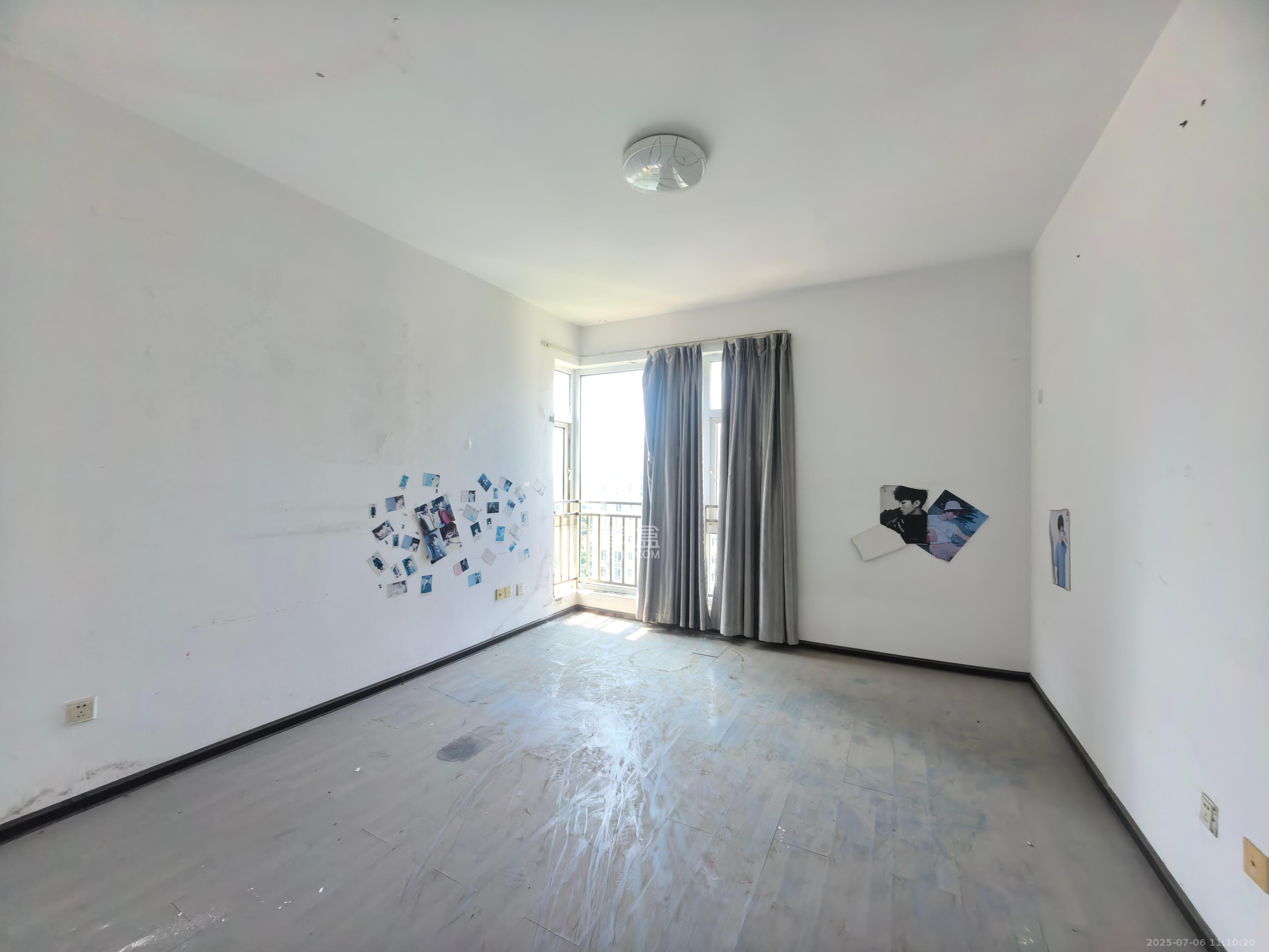 长沙市国土局宿舍(泰来居) 4室2厅2卫 4500.0元/月 长沙市国土局宿舍(泰来居) 4室2厅2卫 4500.0元/月室内图