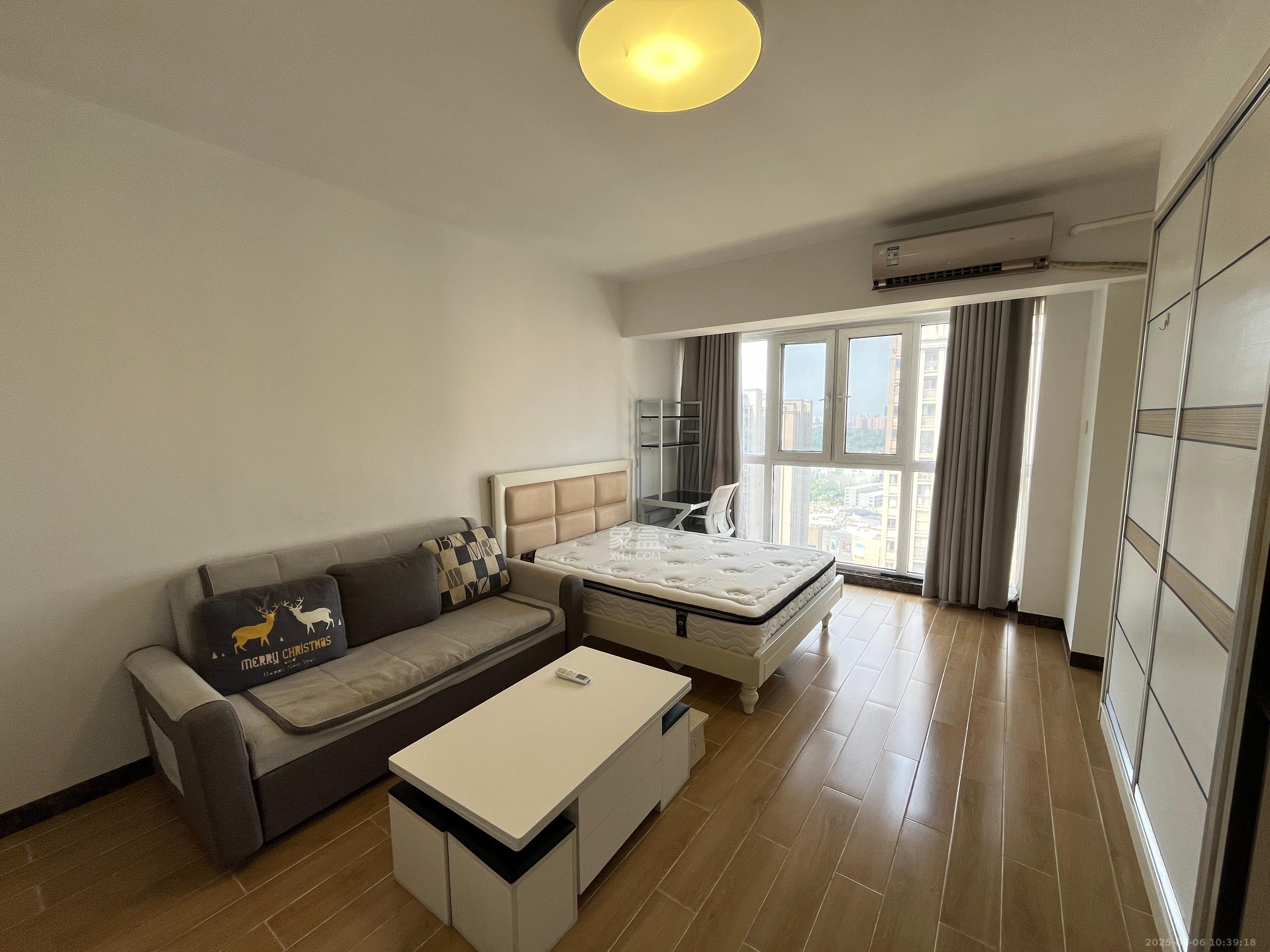 中交里城 1室1厅1卫 1800.0元/月 中交里城 1室1厅1卫 1800.0元/月室内图