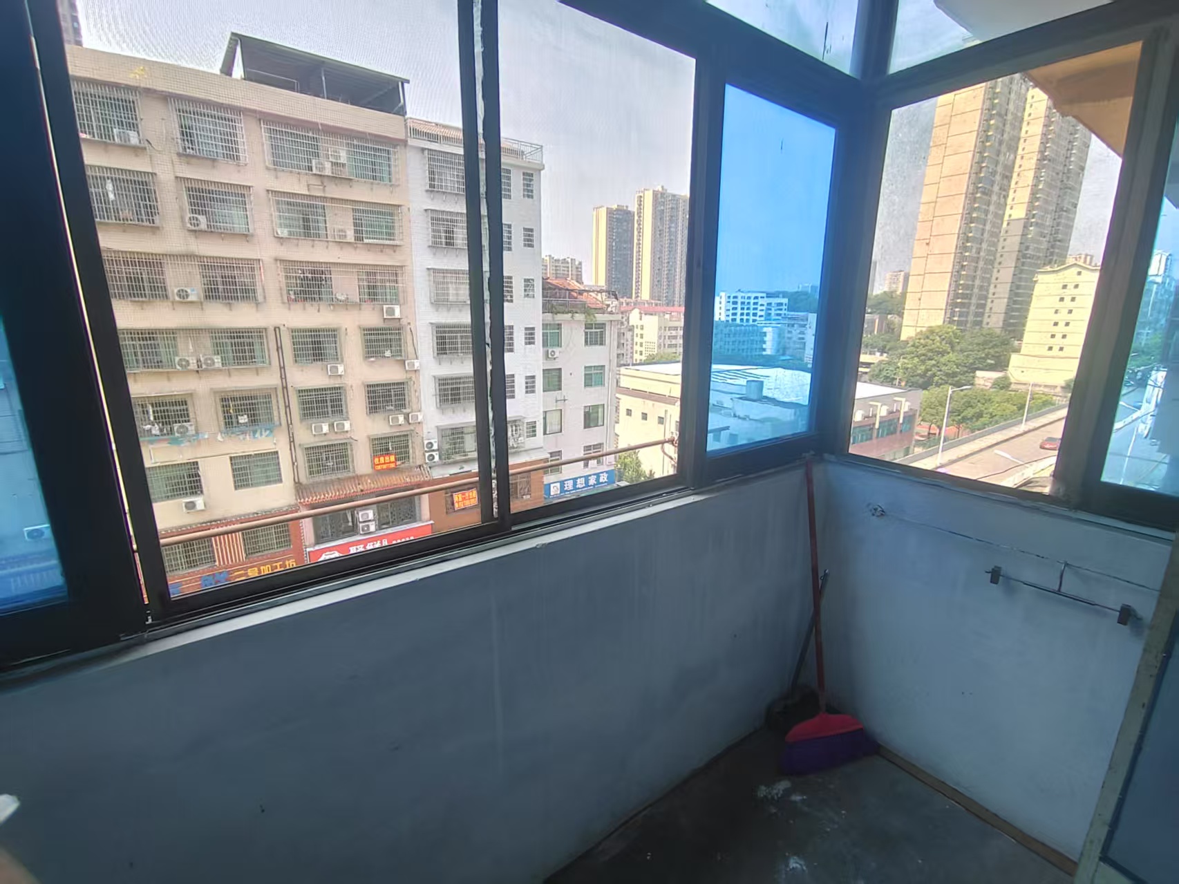 娄底技师学院家属院 3室1厅1卫 800.0元/月 娄底技师学院家属院 3室1厅1卫 800.0元/月室内图