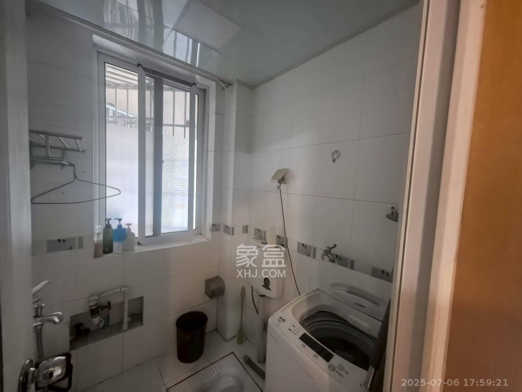 新桥小区  2室1厅1卫   1300.00元/月室内图
