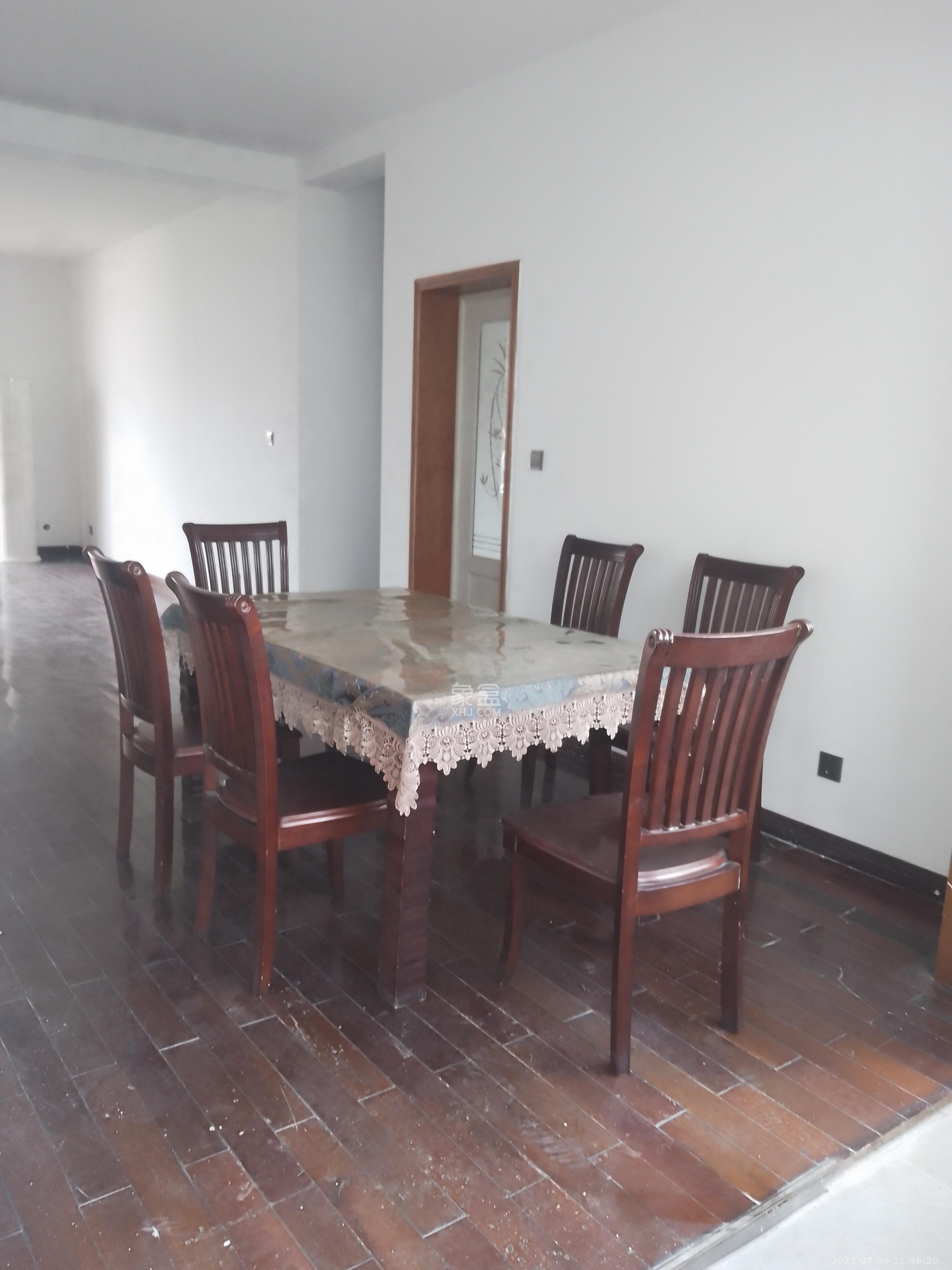 白沙家园(白沙欣苑) 4室1厅1卫 3500.0元/月 白沙家园(白沙欣苑) 4室1厅1卫 3500.0元/月室内图