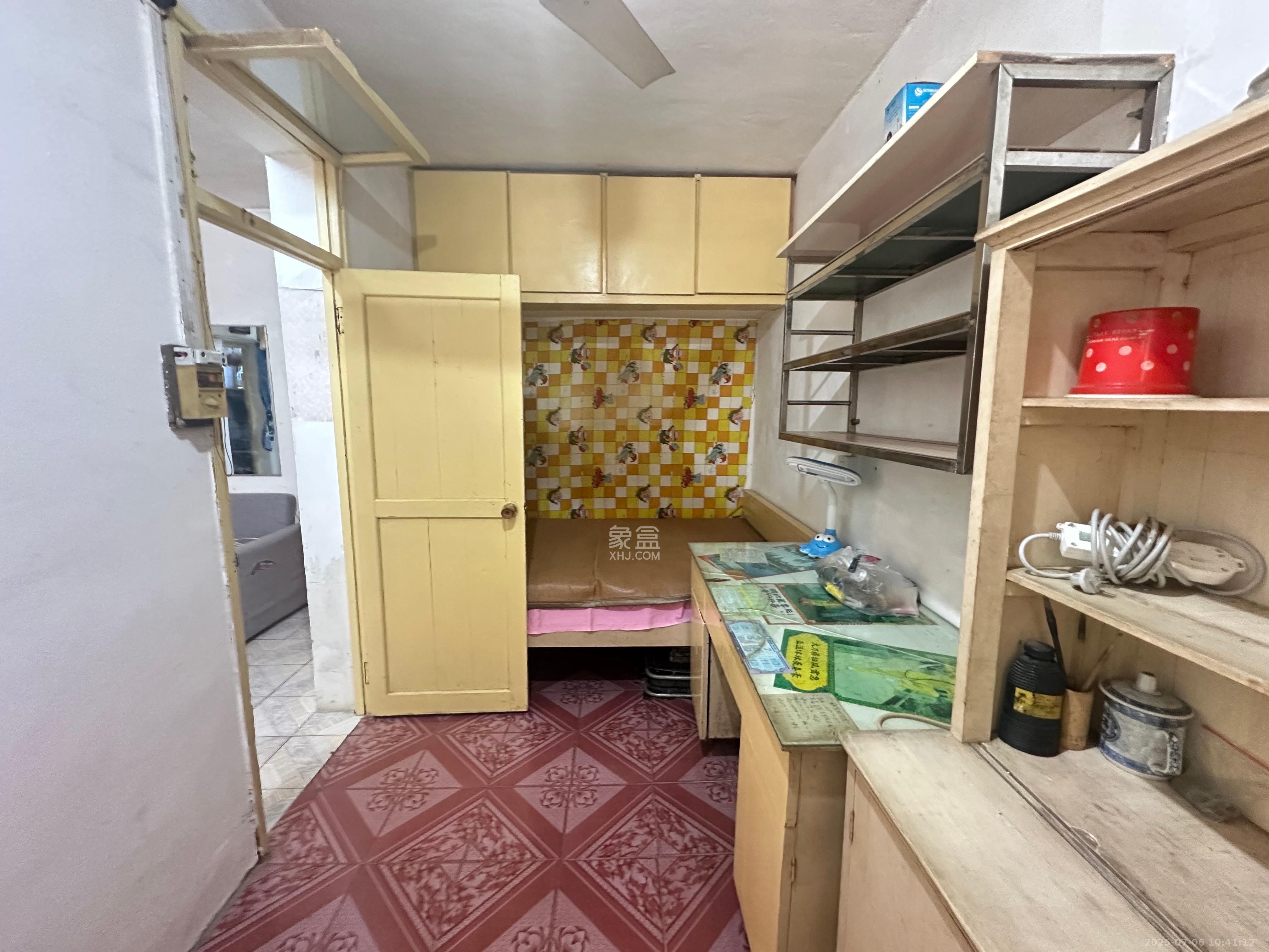 长沙市第二汽修制厂宿舍  2室1厅1卫    1300.0元/月室内图