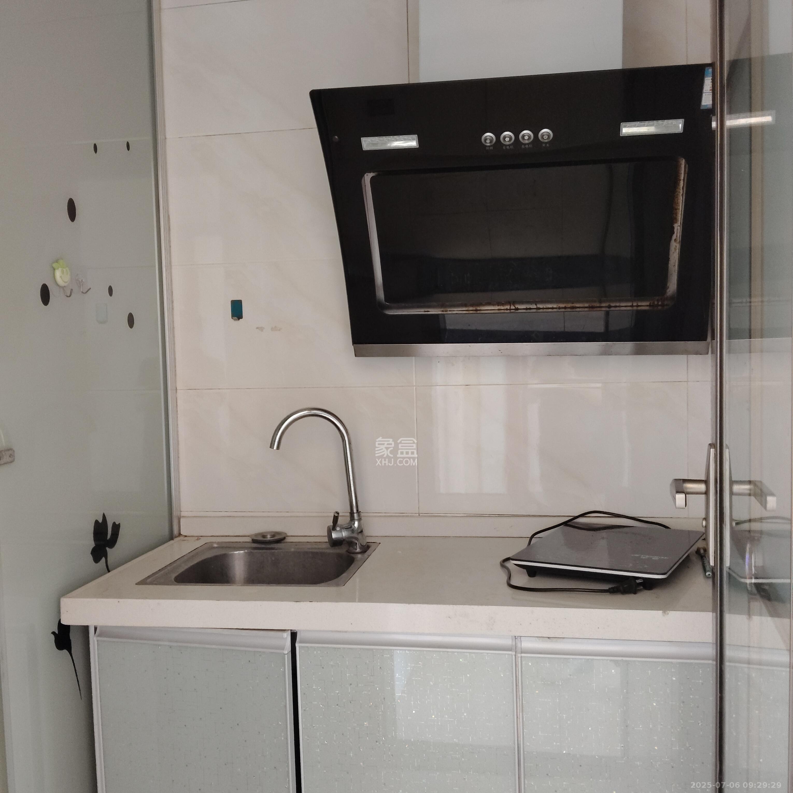 嘉顺苑 1室1厅1卫 1200.0元/月 嘉顺苑 1室1厅1卫 1200.0元/月室内图