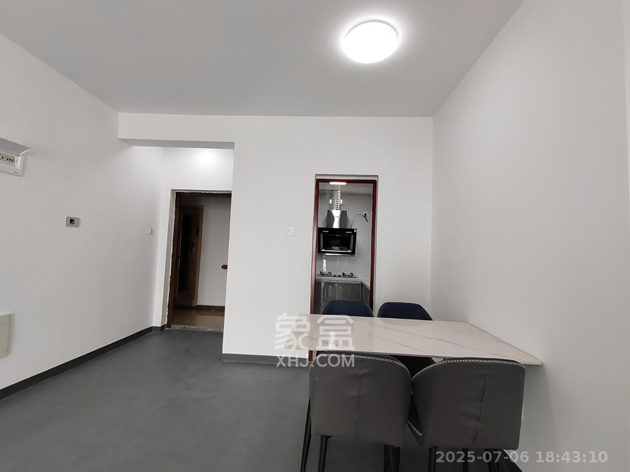 中建嘉和城  3室2厅1卫    2200.0元/月 中建嘉和城  3室2厅1卫    2200.0元/月室内图