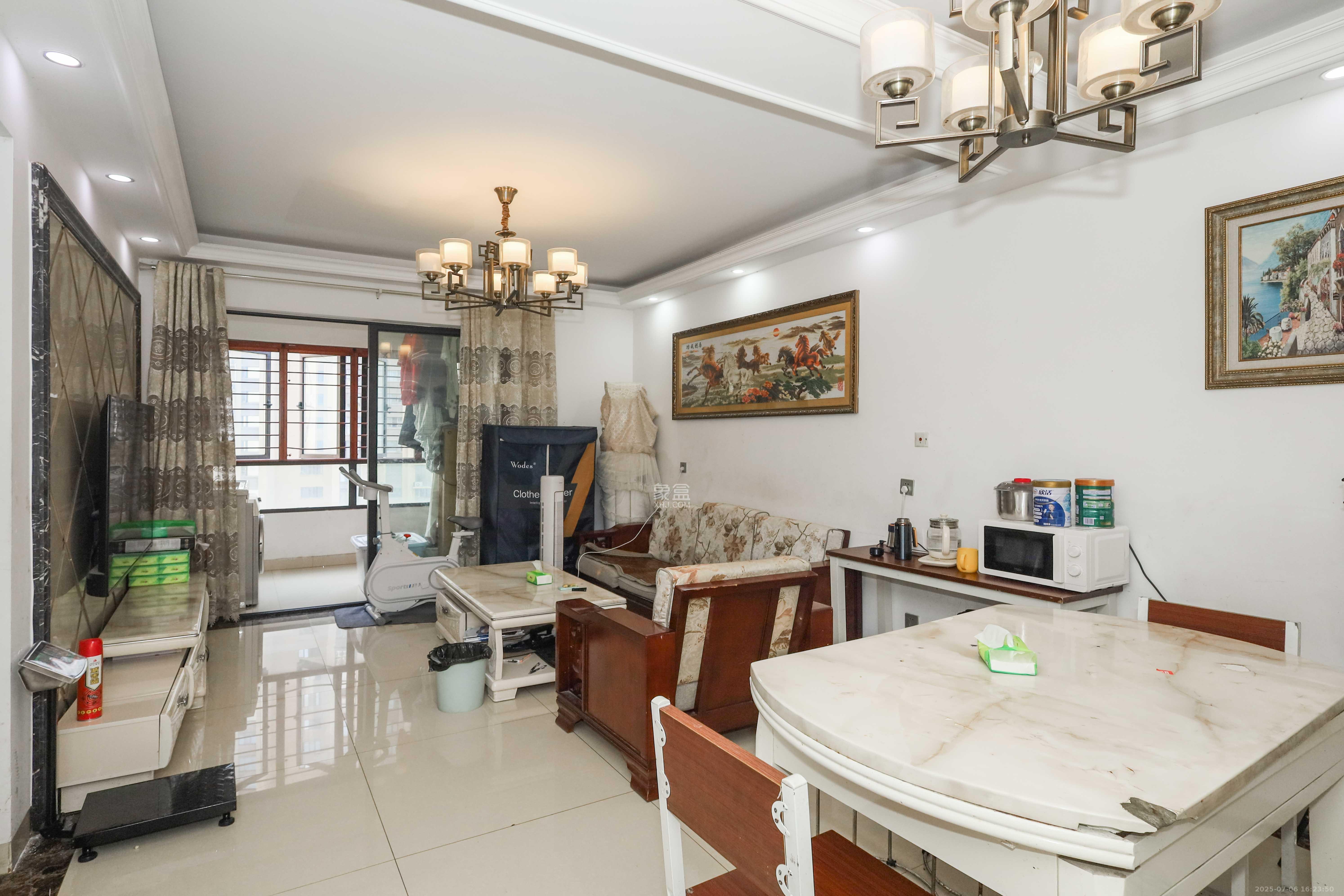 惠天然梅岭国际 3室2厅1卫 118.0万 惠天然梅岭国际 3室2厅1卫 118.0万客厅