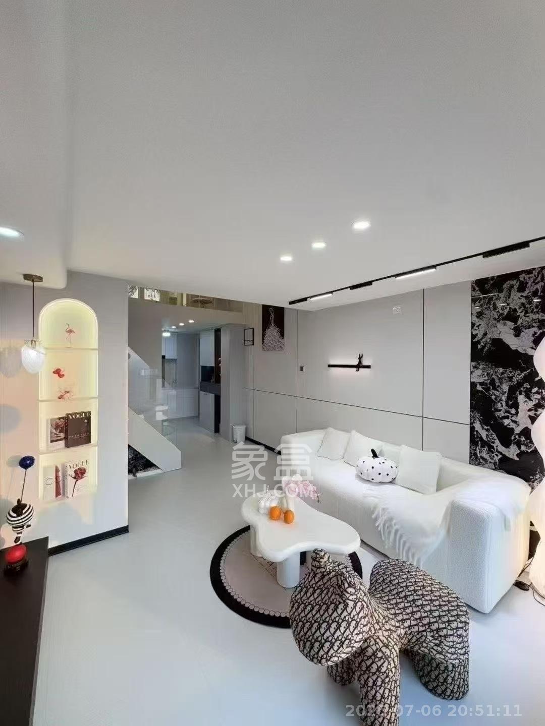 龙湖湘江星座(祺鑫星座公寓) 2室2厅1卫 2000.0元/月 龙湖湘江星座(祺鑫星座公寓) 2室2厅1卫 2000.0元/月室内图