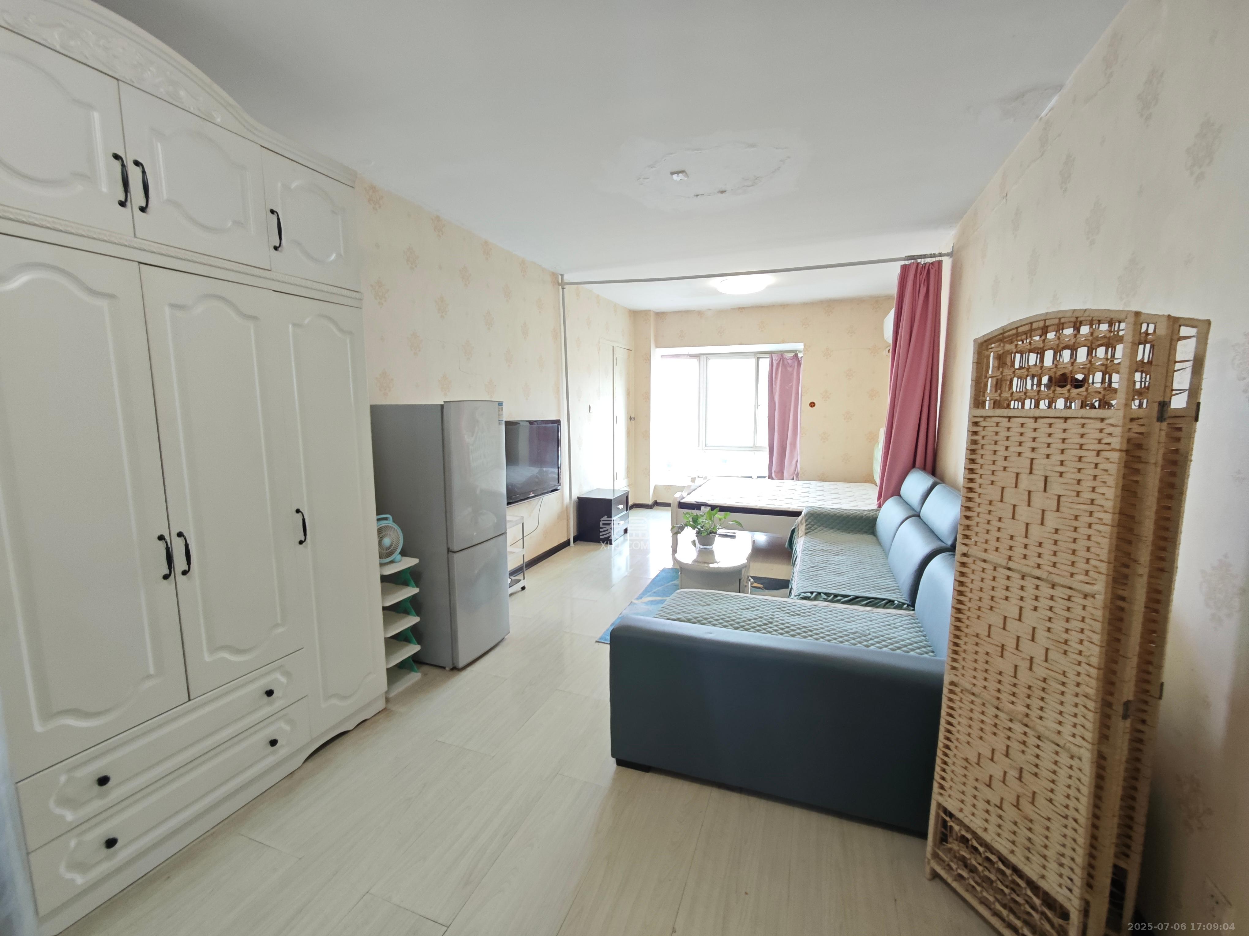 几米空间  1室0厅0卫    1600.0元/月 几米空间  1室0厅0卫    1600.0元/月