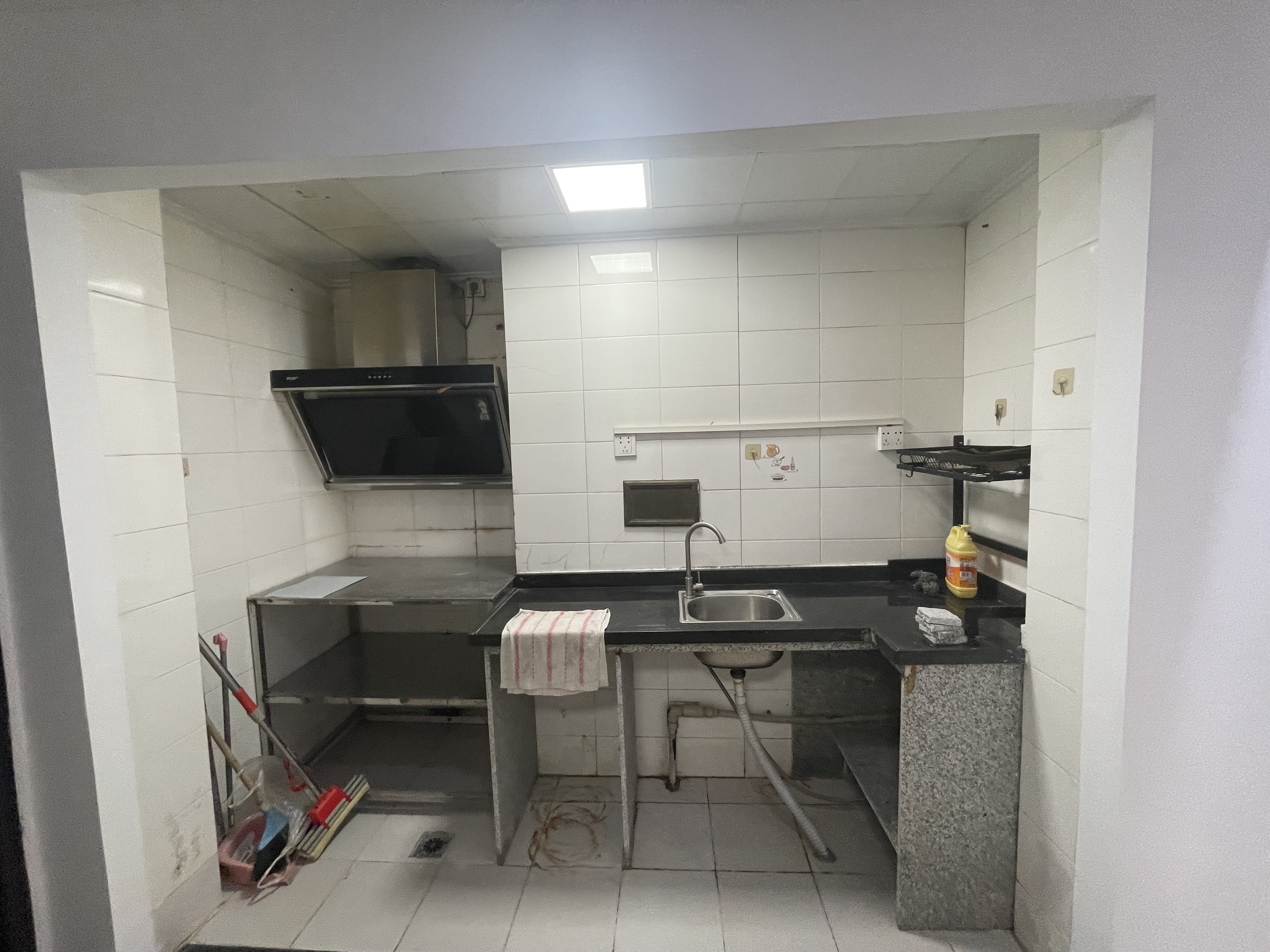 国森大厦 1室0厅1卫 1200.0元/月 国森大厦 1室0厅1卫 1200.0元/月室内图