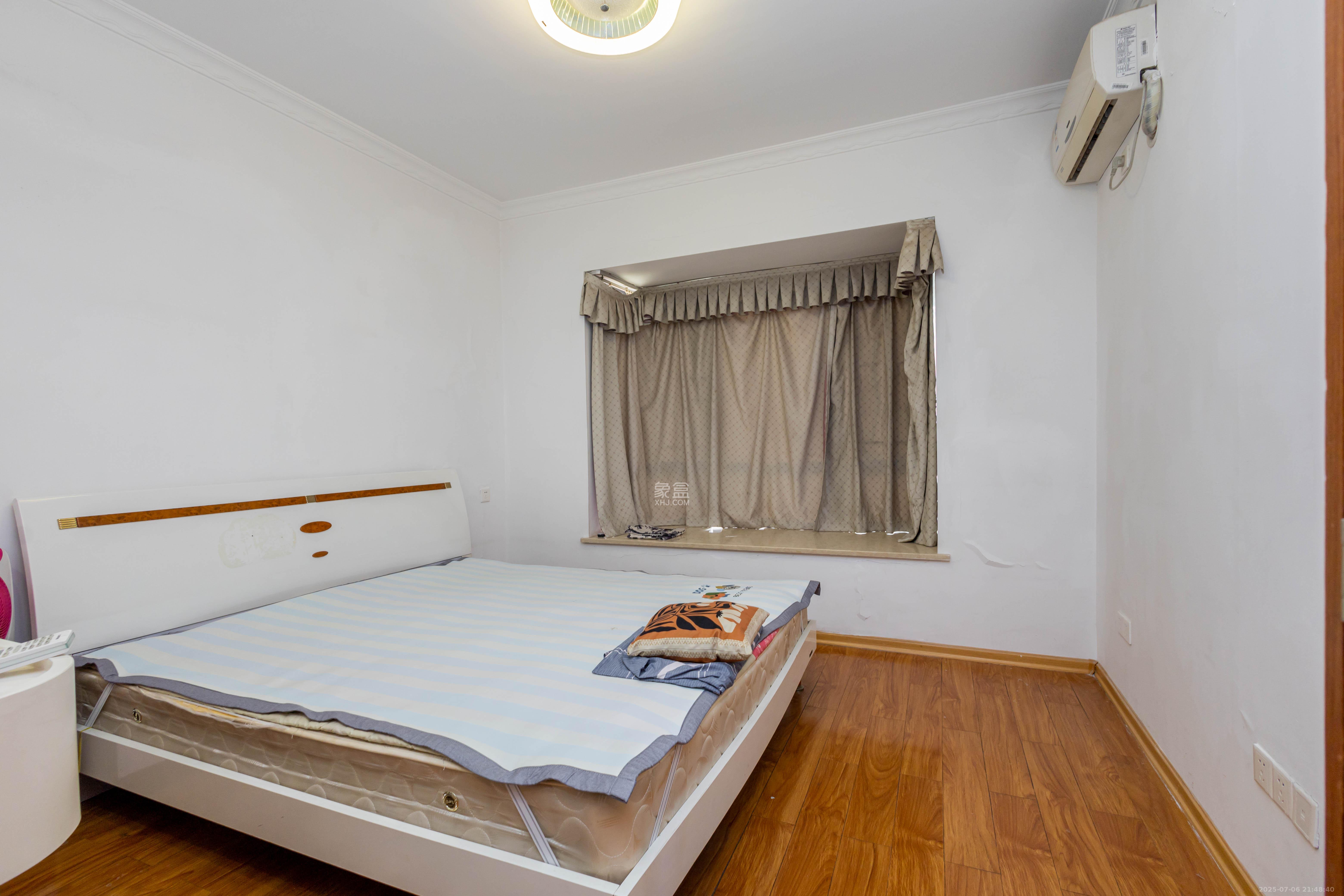 中国铁建国际城一期  2室2厅1卫    49.0万卧室