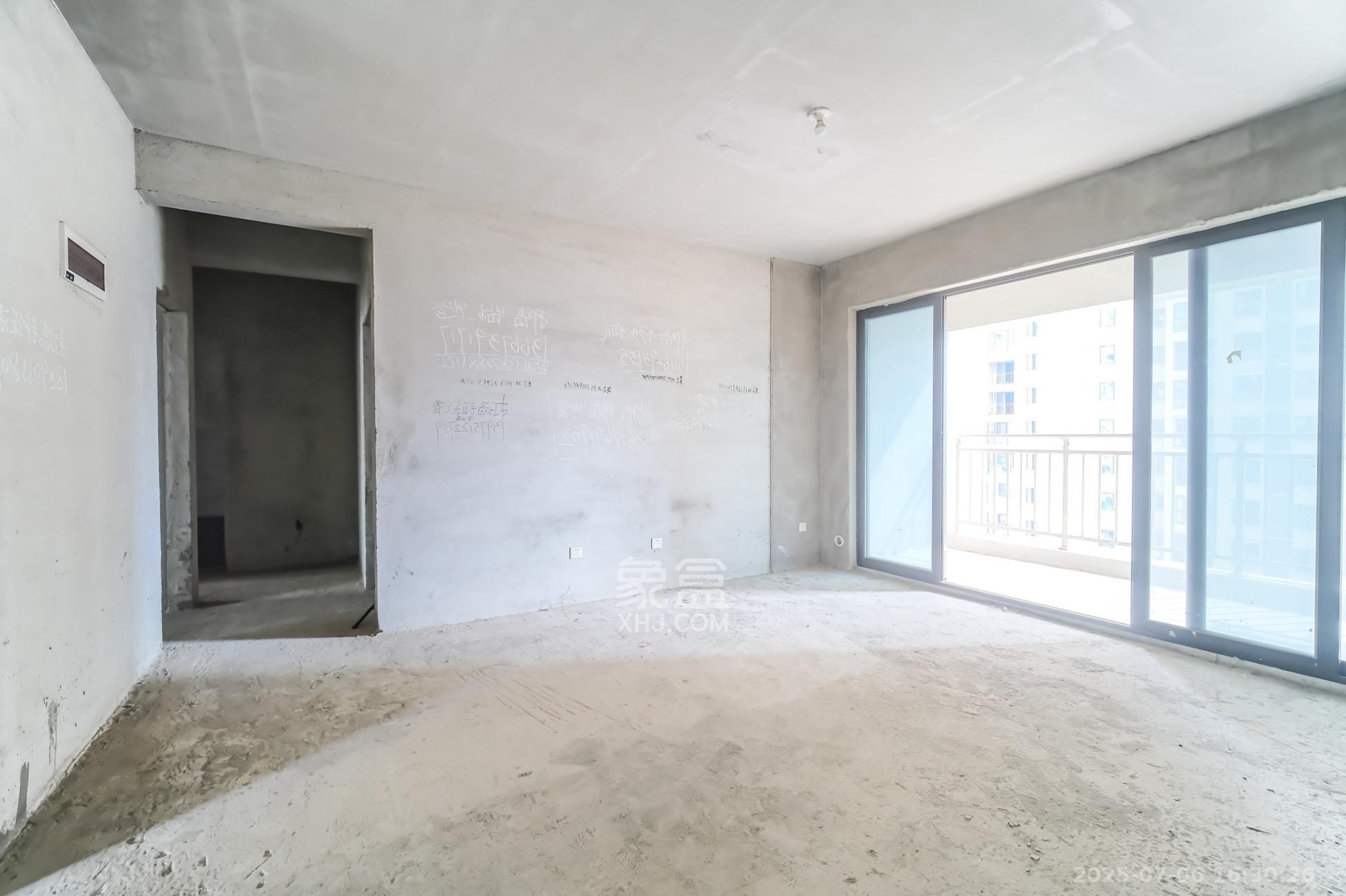 星雅美辰 1室0厅0卫 95.0万 星雅美辰 1室0厅0卫 95.0万客厅