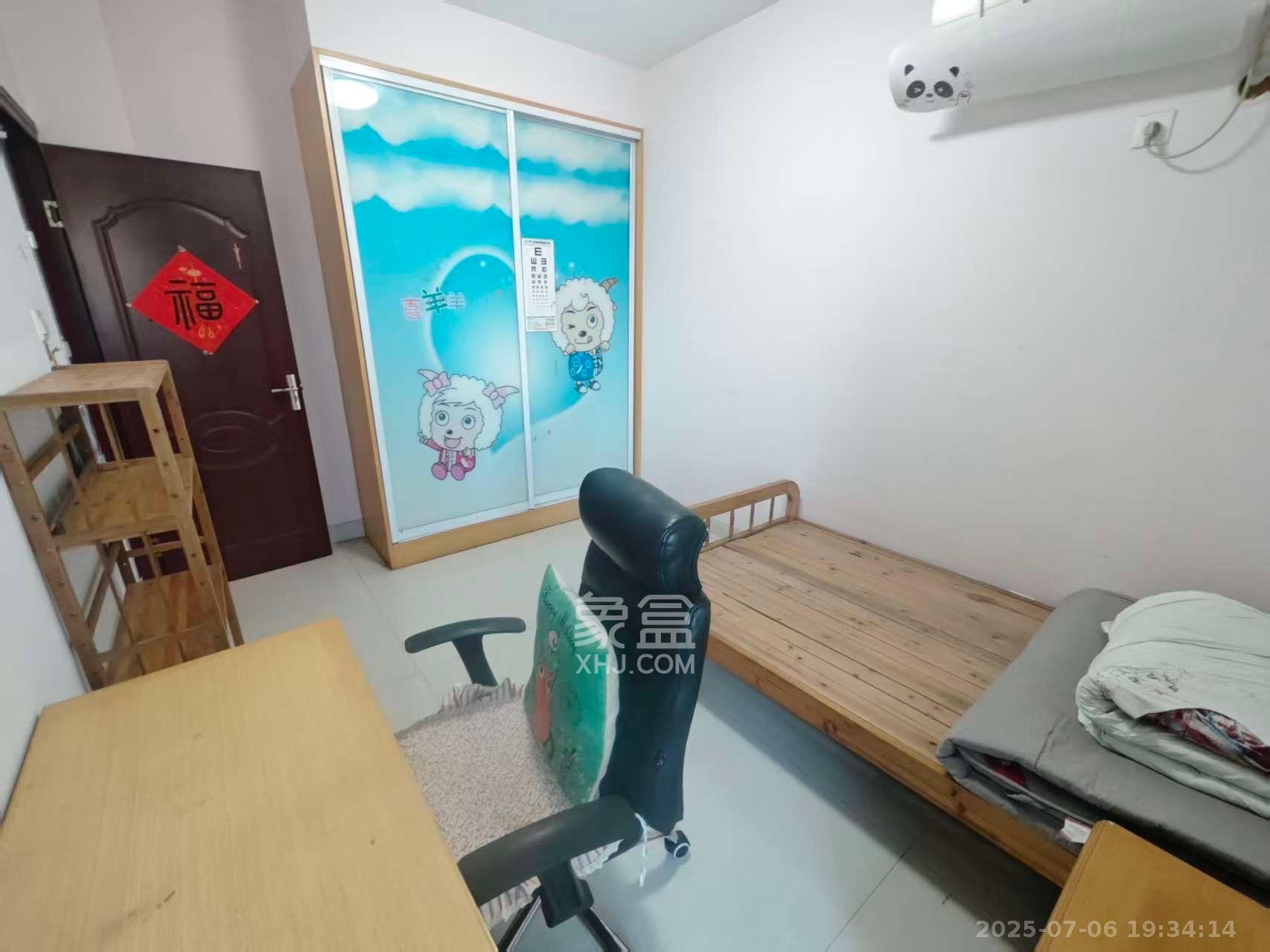 凯乐湘园  1室2厅1卫   2100.00元/月室内图