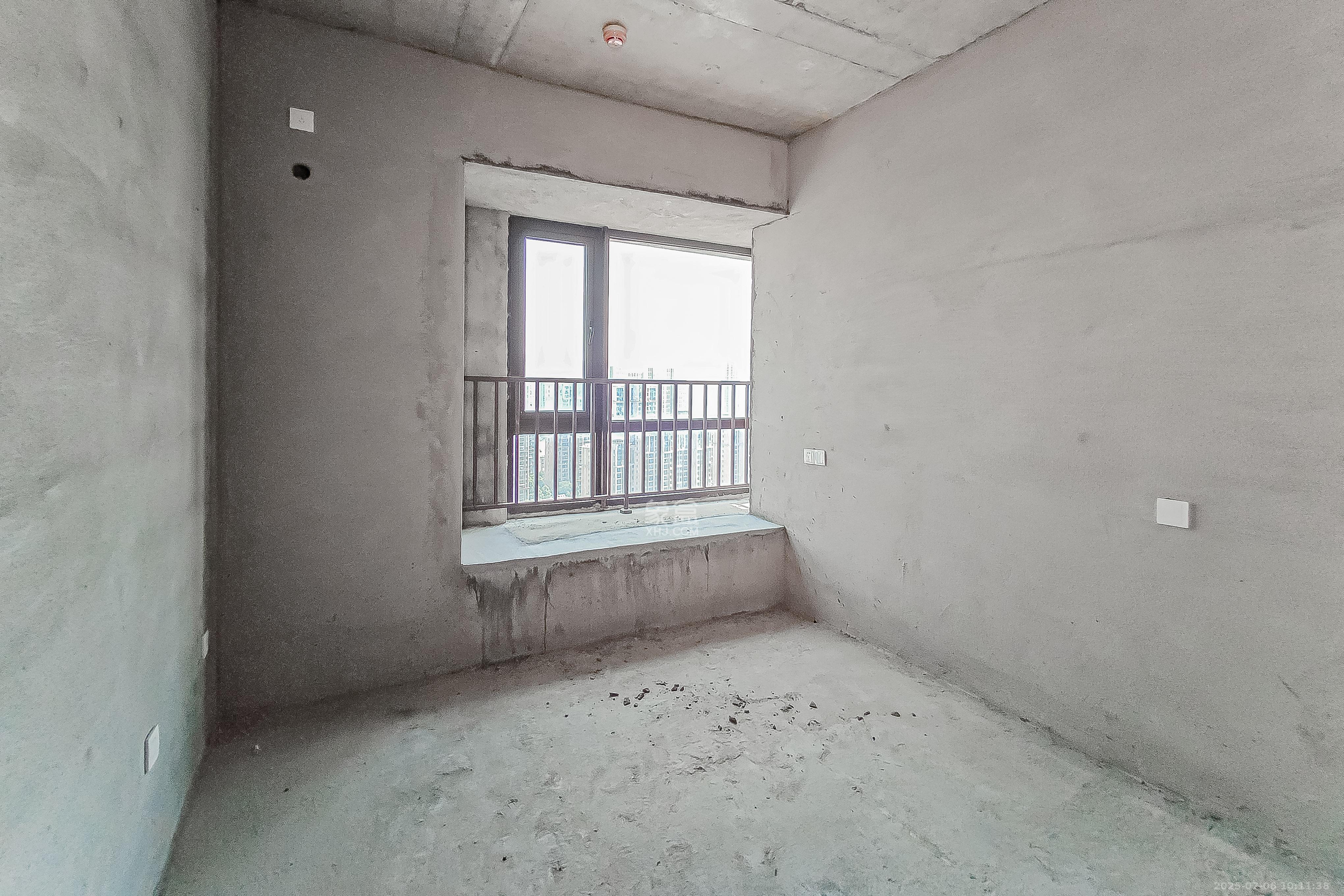 明昇壹城(明昇时代广场)二期 4室2厅2卫 209.8万 明昇壹城(明昇时代广场)二期 4室2厅2卫 209.8万卧室