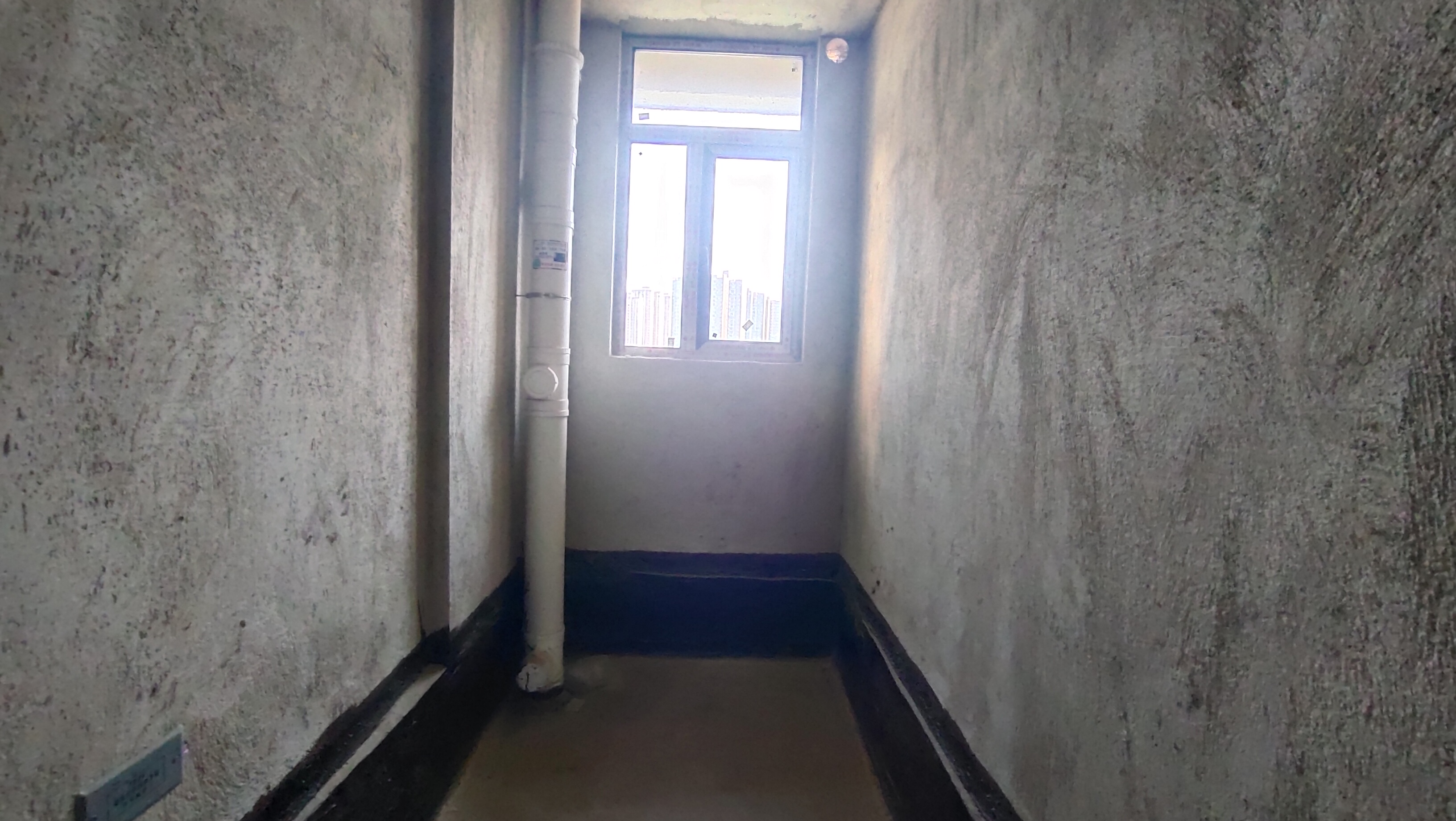 云泰天麓 1室0厅0卫 85.0万 云泰天麓 1室0厅0卫 85.0万卫生间