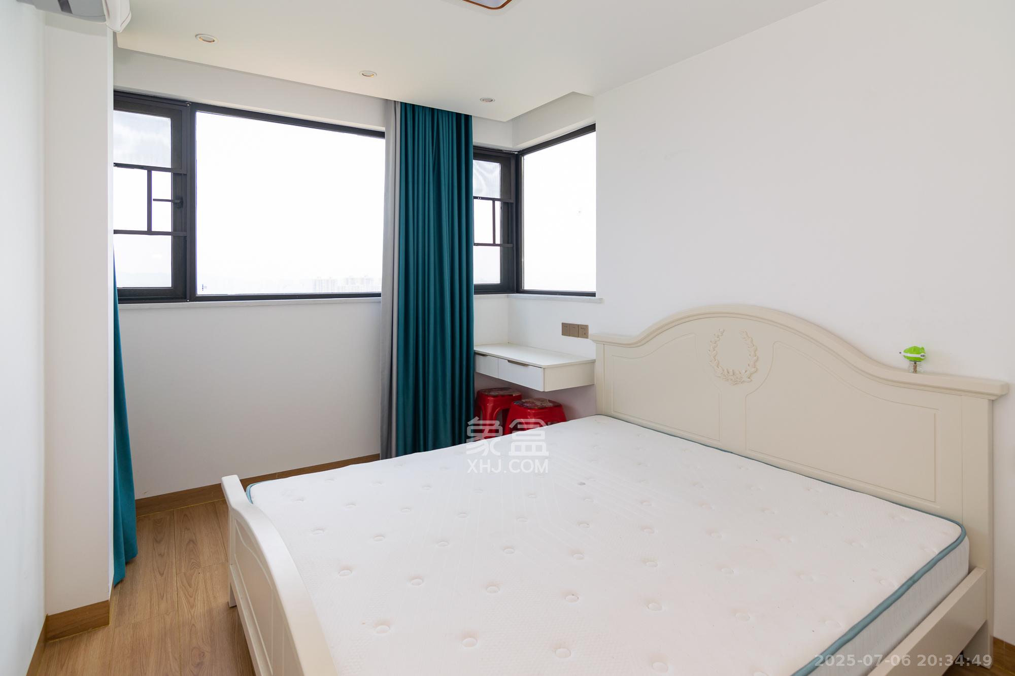 美的翰城  4室2厅1卫    80.0万 美的翰城  4室2厅1卫    80.0万卧室