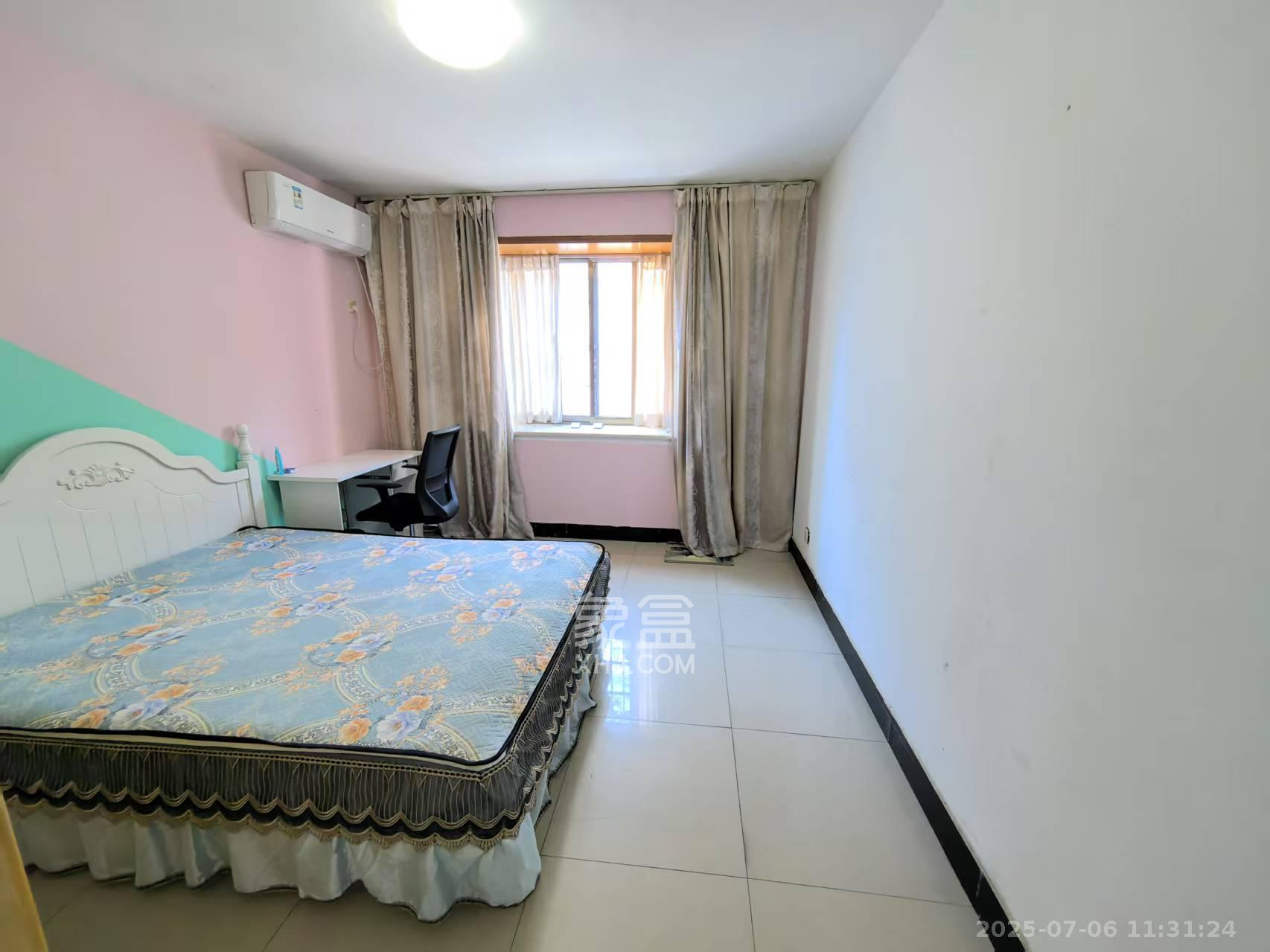 东南明苑 3室2厅2卫 2600.0元/月 东南明苑 3室2厅2卫 2600.0元/月室内图