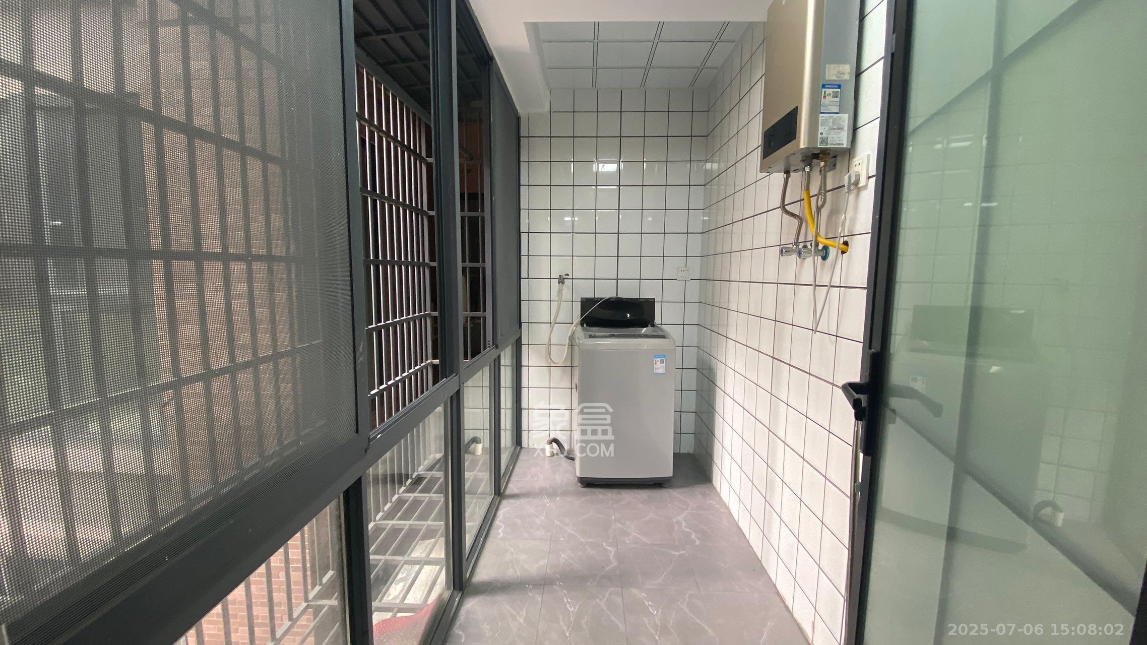 深业喜汇  3室2厅1卫    2200.0元/月室内图
