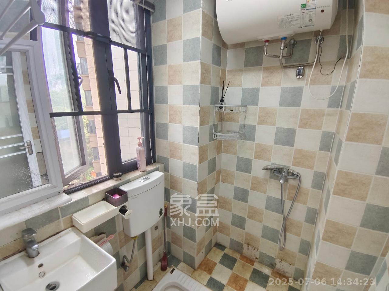 蓝光雍锦阁  1室1厅1卫   1700.00元/月室内图