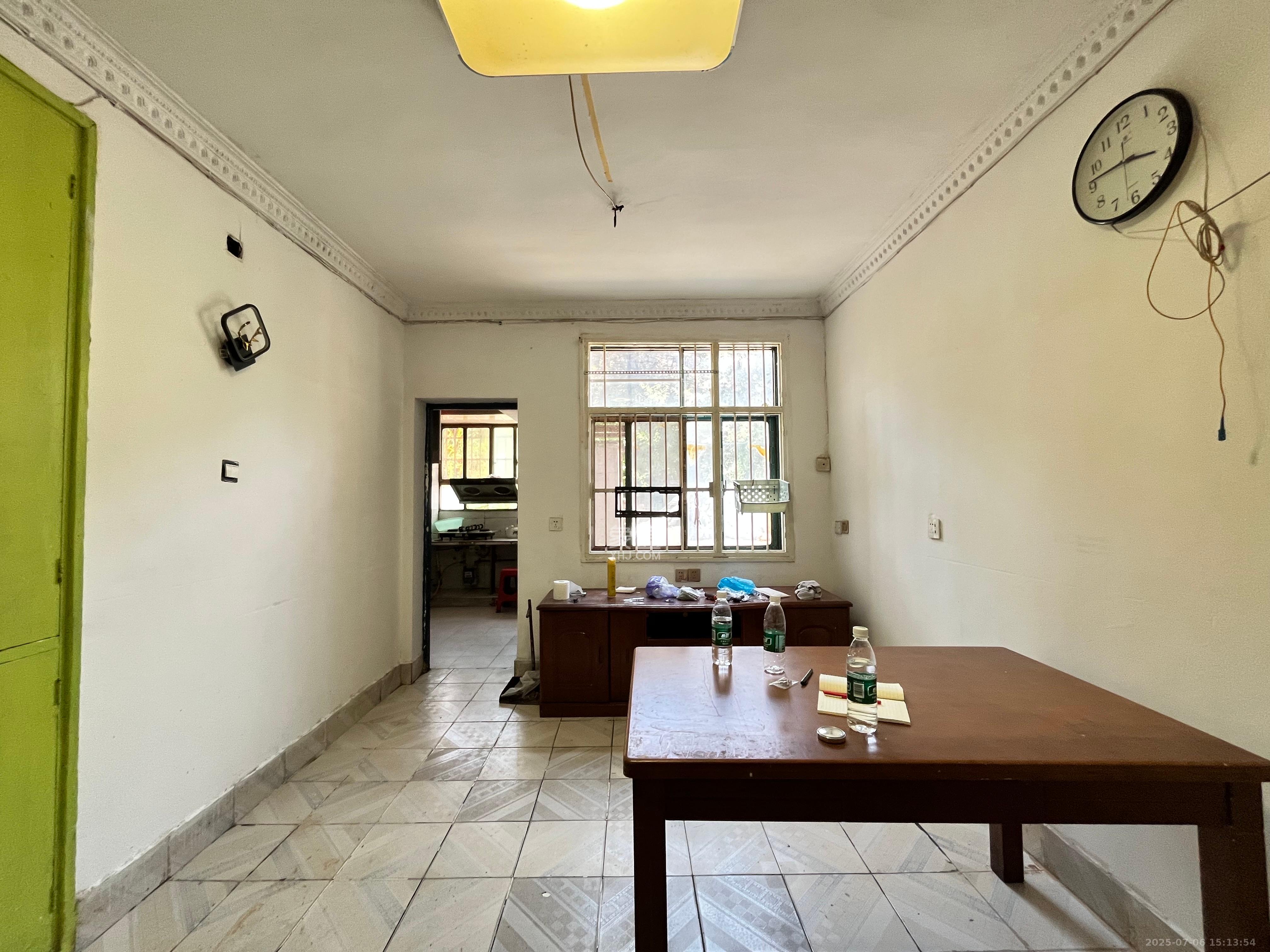 中建五局信和苑二区 2室1厅1卫 1200.0元/月 中建五局信和苑二区 2室1厅1卫 1200.0元/月室内图