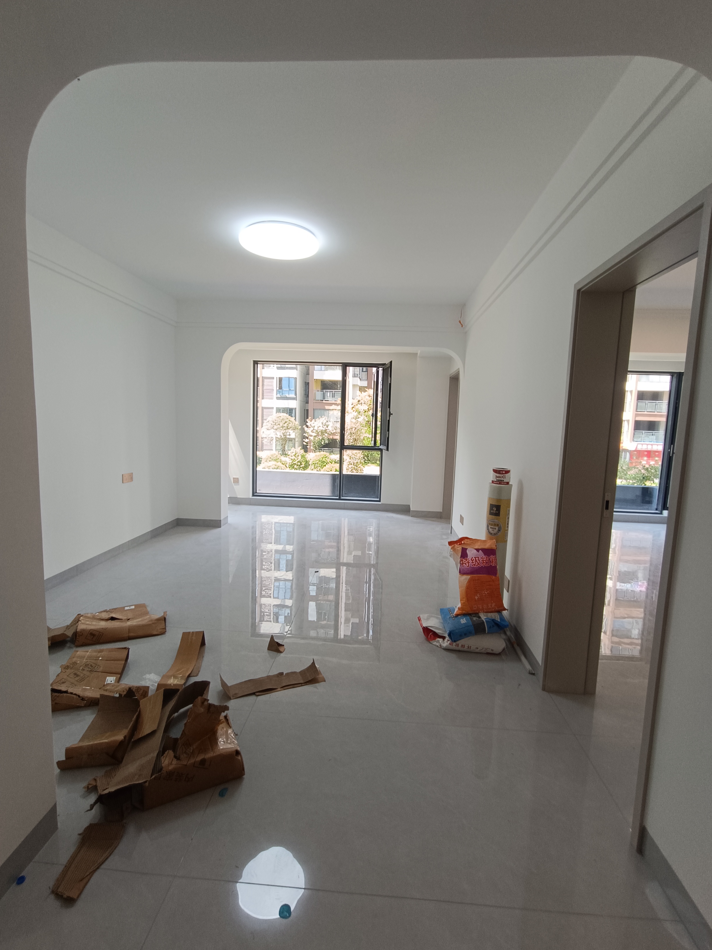 南门口安置小区二期 2室2厅1卫 2200.0元/月 南门口安置小区二期 2室2厅1卫 2200.0元/月室内图