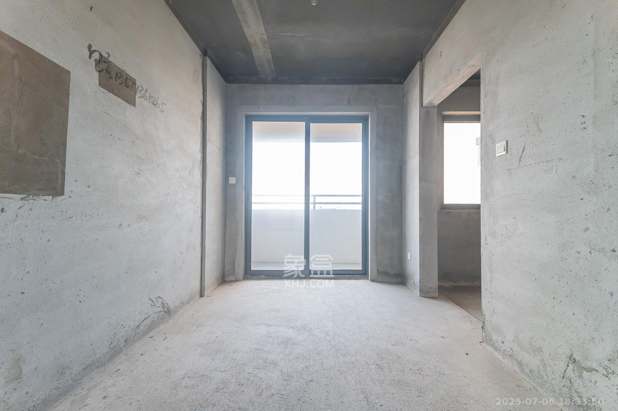 中建悦和城  3室3厅1卫   106.00万客厅