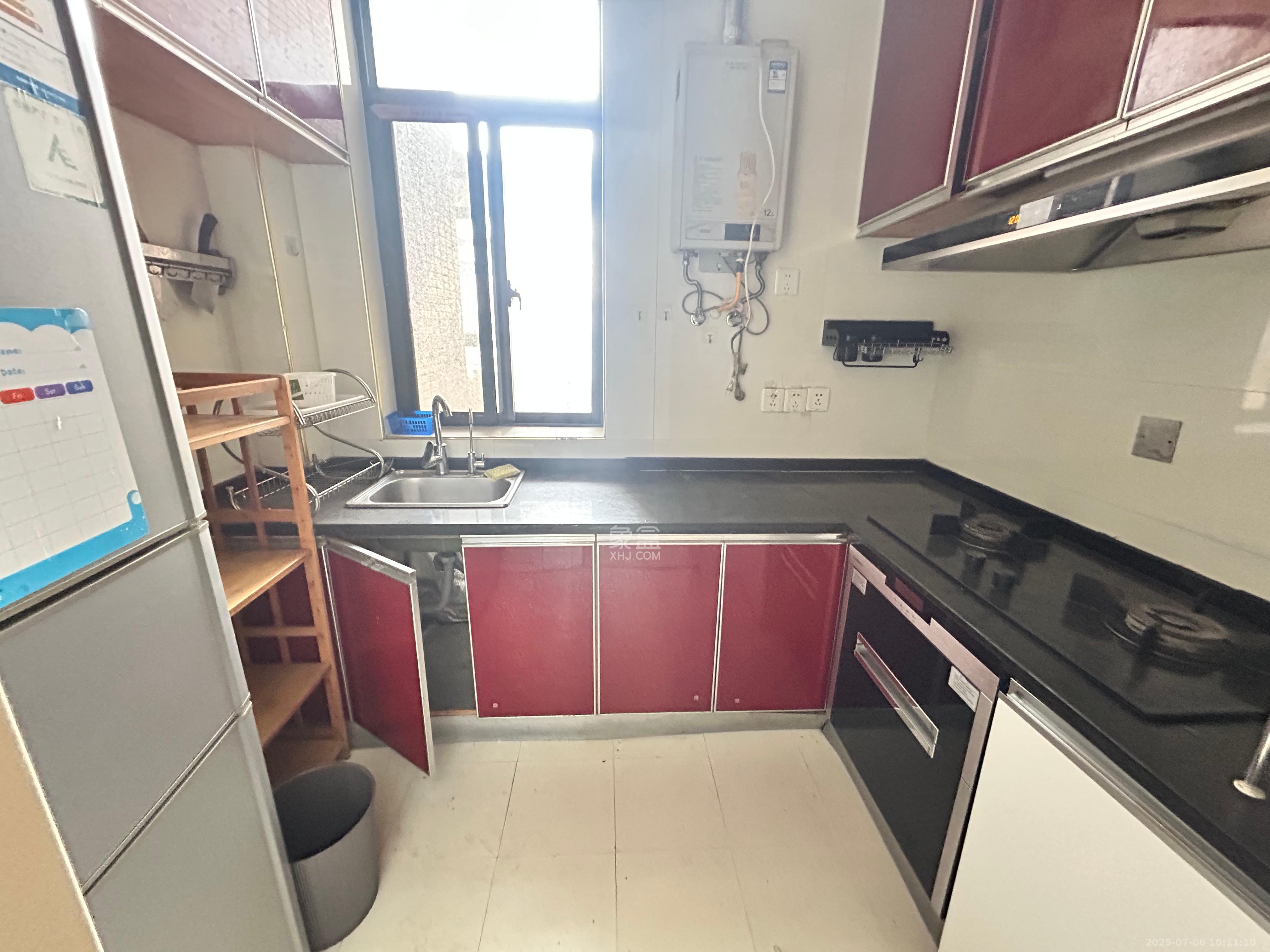 江河双水湾  3室2厅1卫    2500.0元/月 江河双水湾  3室2厅1卫    2500.0元/月