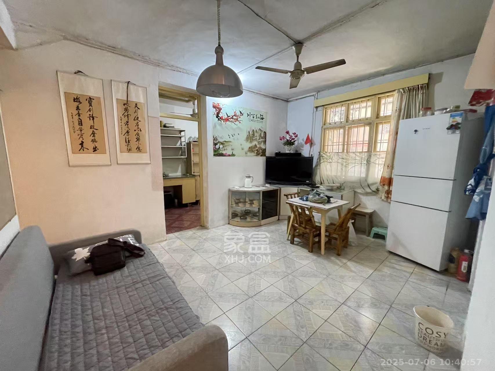 长沙市第二汽修制厂宿舍 2室1厅1卫 1300.0元/月 长沙市第二汽修制厂宿舍 2室1厅1卫 1300.0元/月室内图