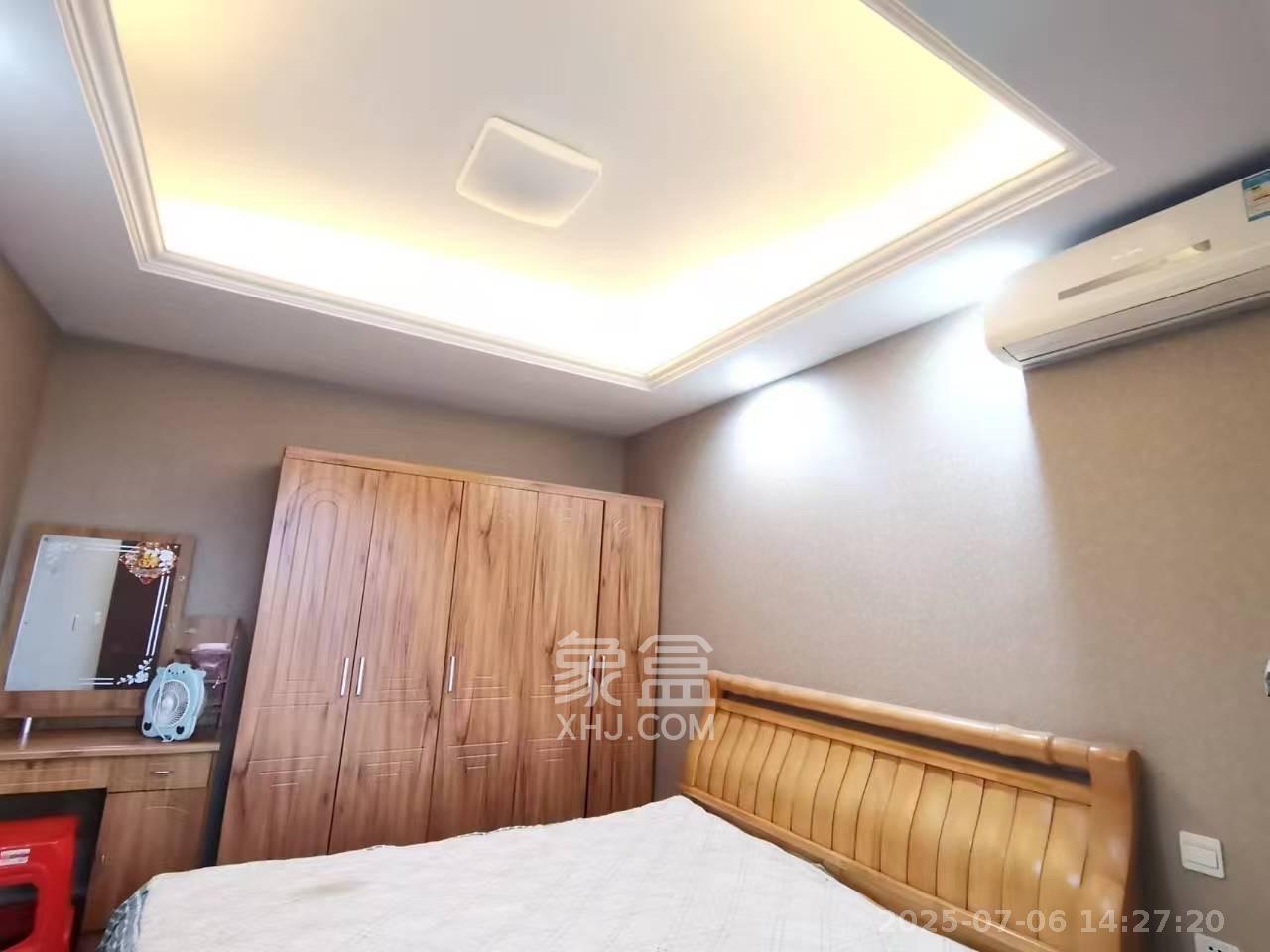 郡原居里  1室1厅1卫   1400.00元/月