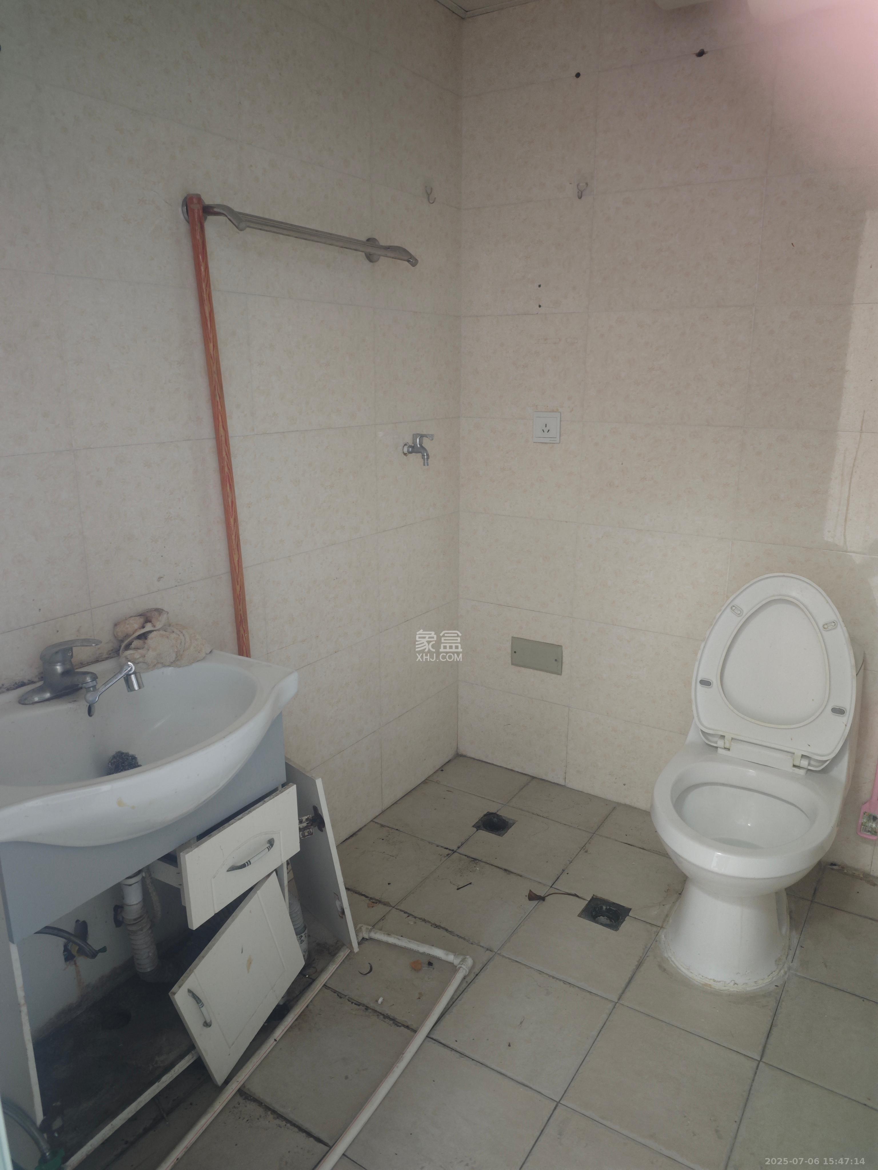 越界(天佑国际大厦) 1室1厅1卫 1800.0元/月 越界(天佑国际大厦) 1室1厅1卫 1800.0元/月室内图