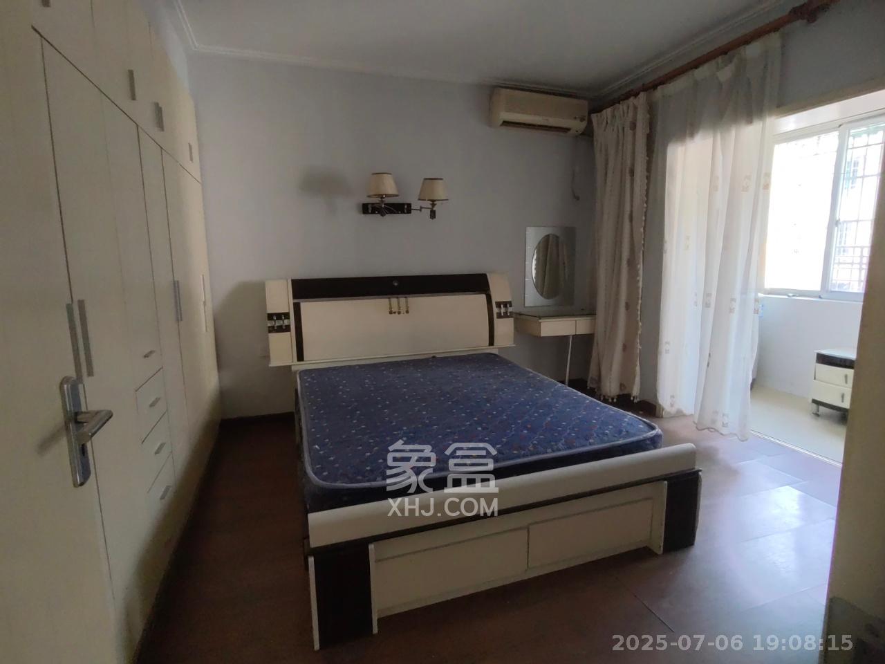 泰禹公馆 3室2厅1卫 2100.0元/月 泰禹公馆 3室2厅1卫 2100.0元/月室内图