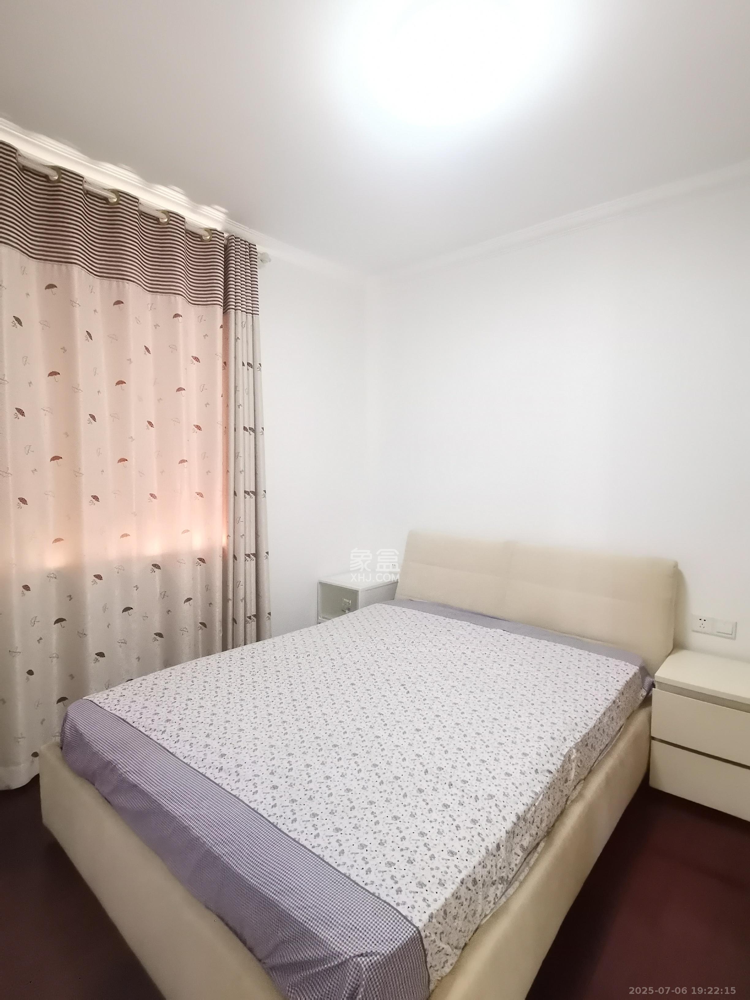 君悦紫园 2室2厅1卫 3500.0元/月 君悦紫园 2室2厅1卫 3500.0元/月室内图