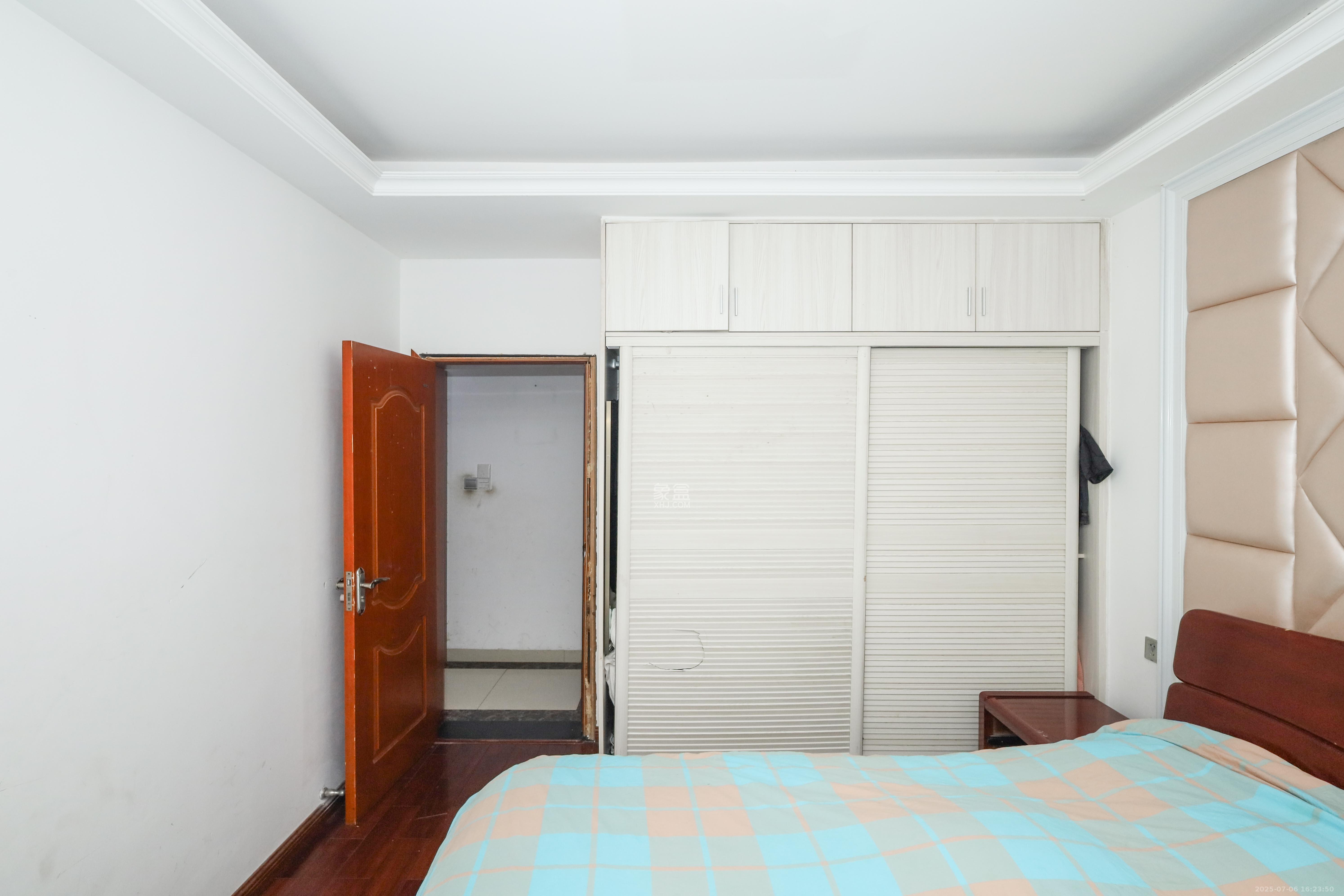 惠天然梅岭国际  3室2厅1卫    118.0万卧室