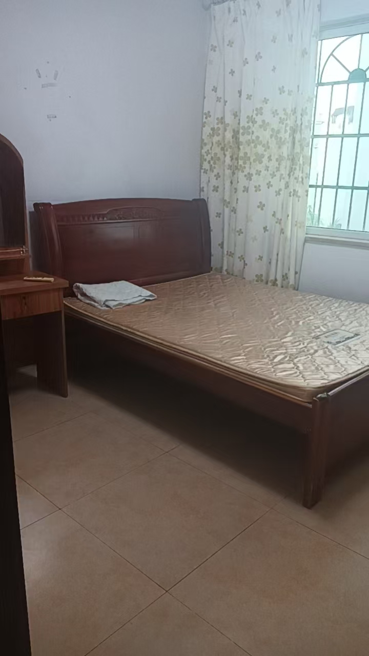 金美花园  1室0厅0卫    1500.0元/月 金美花园  1室0厅0卫    1500.0元/月室内图