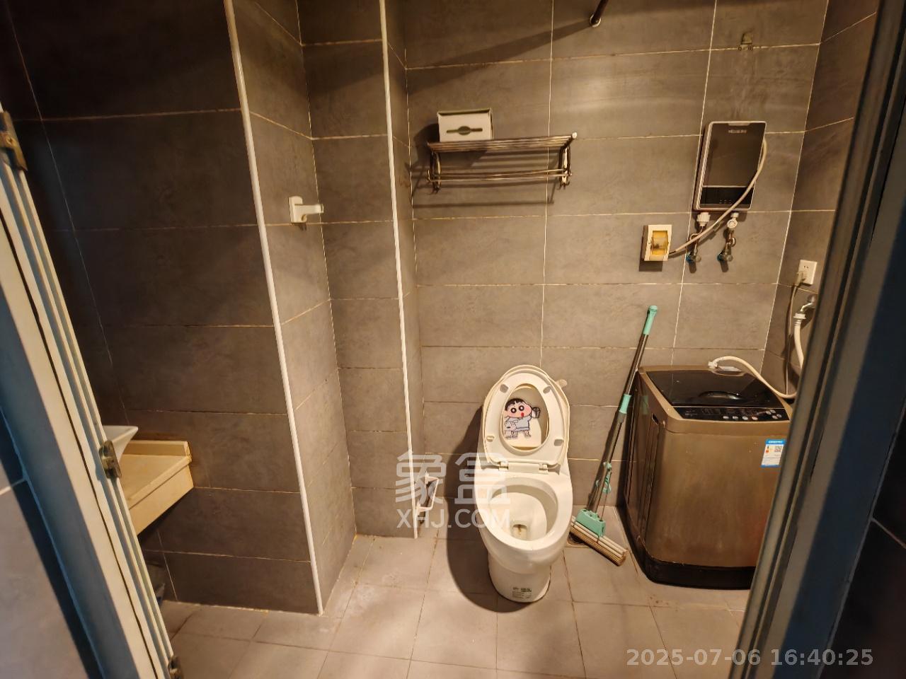 融圣国际 1室1厅1卫 2300.0元/月 融圣国际 1室1厅1卫 2300.0元/月室内图