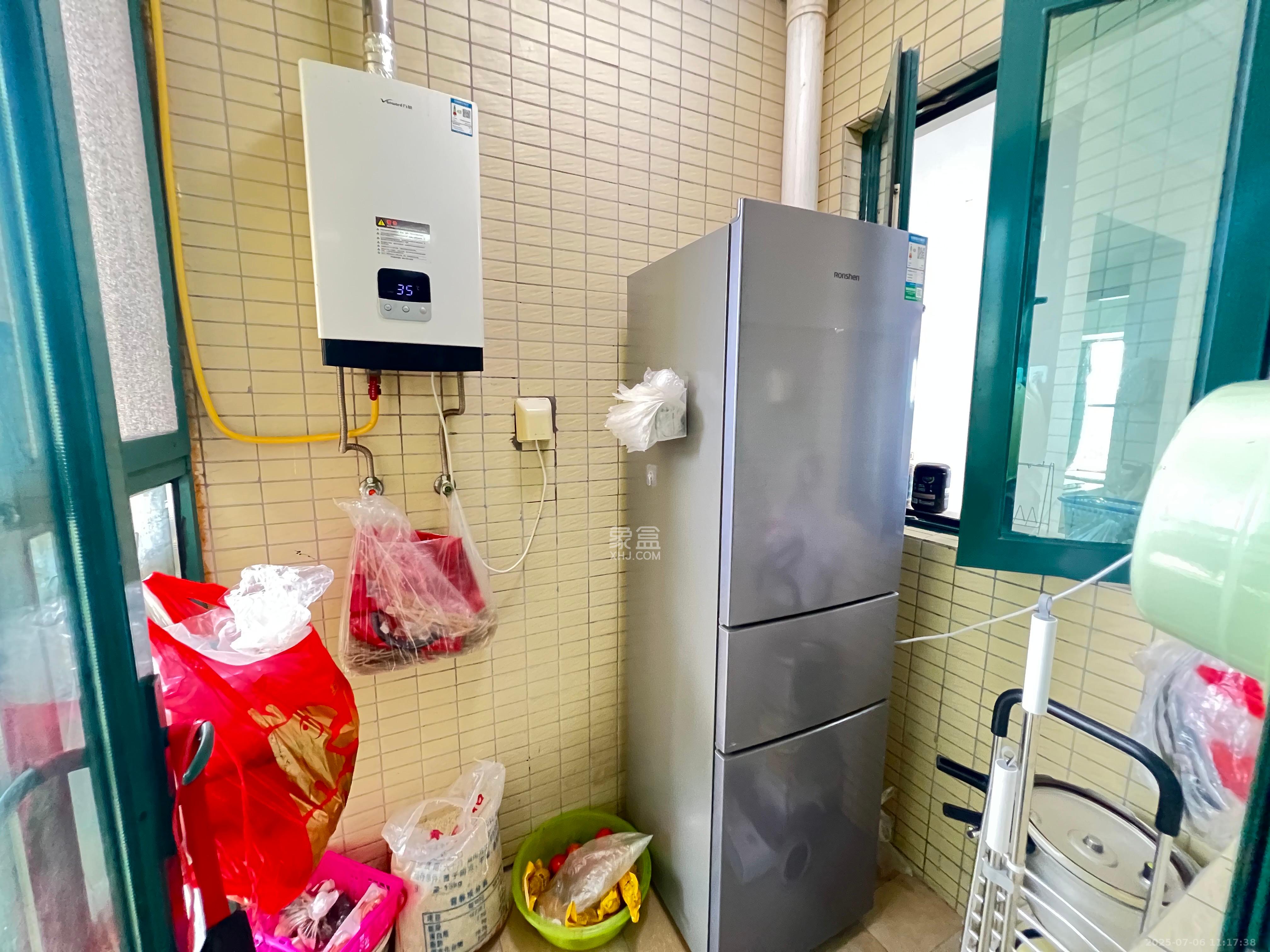 恒大华府  3室2厅1卫   2200.00元/月室内图