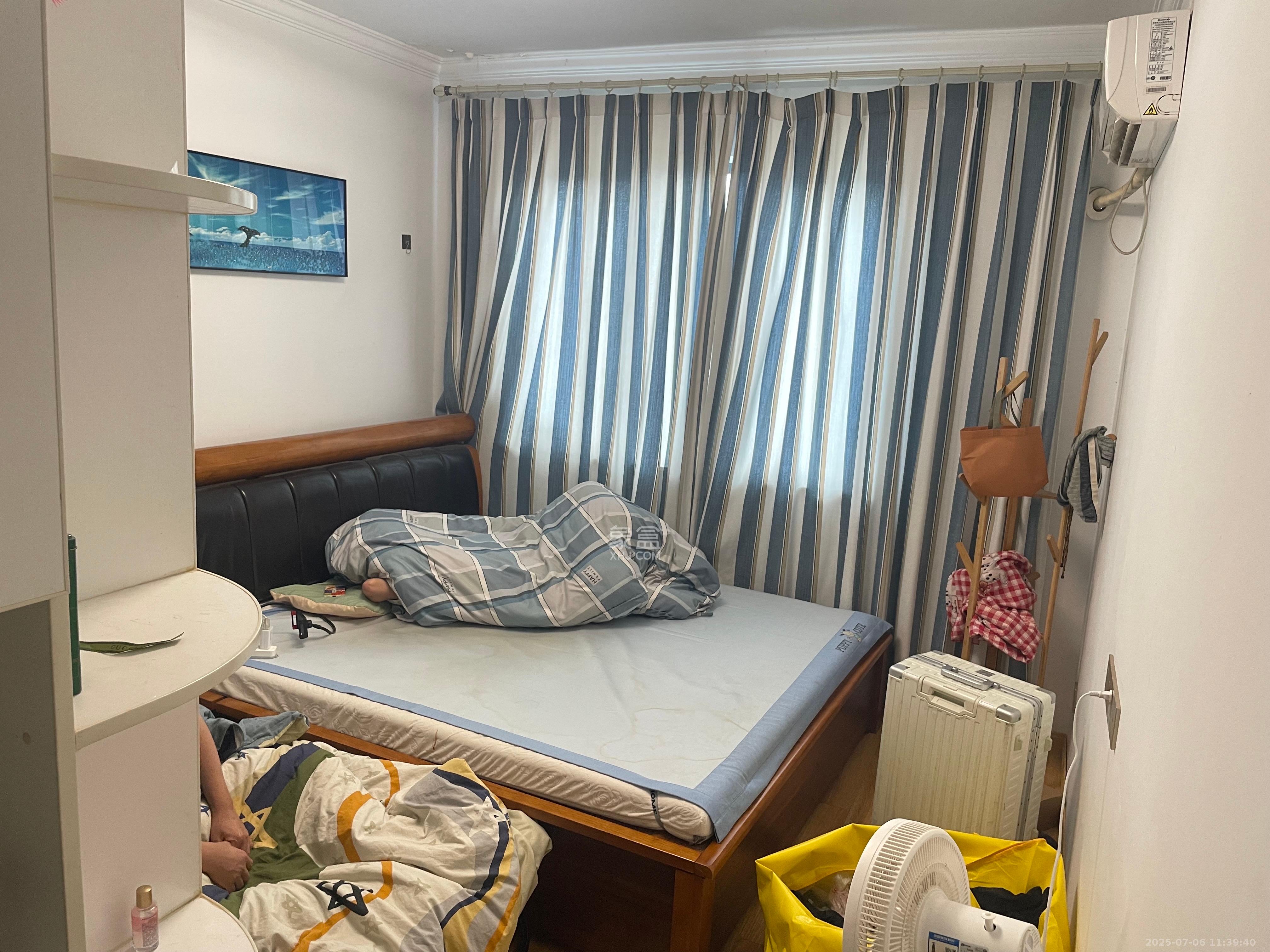 荣盛花语书苑  3室2厅2卫    2900.0元/月室内图