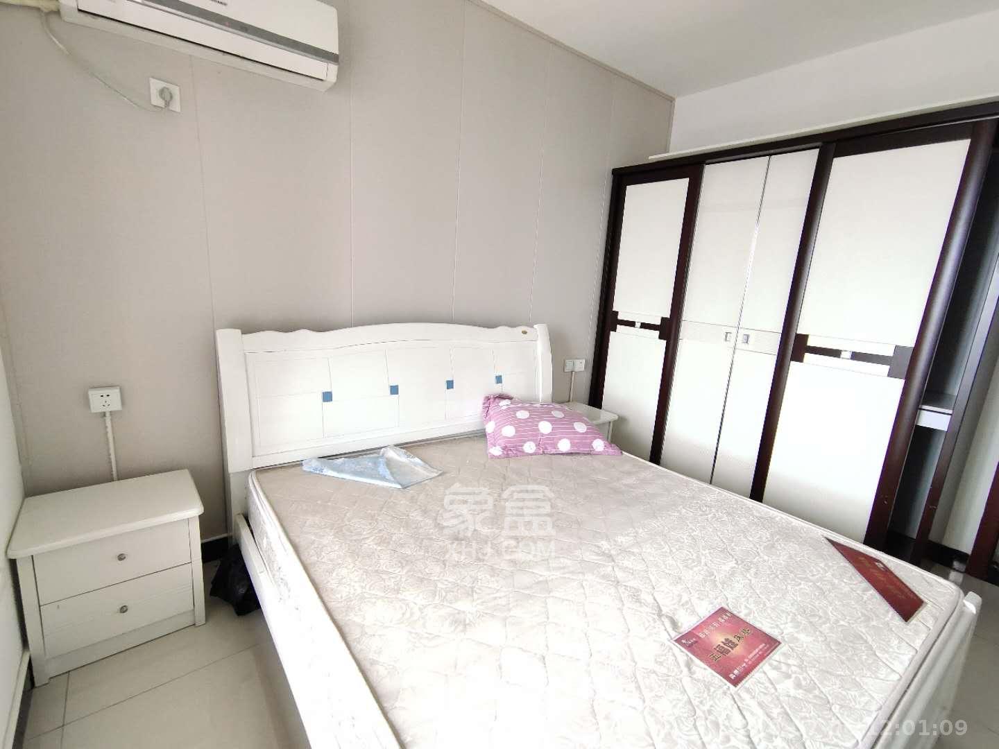 长房时代城  2室2厅1卫   2300.00元/月室内图