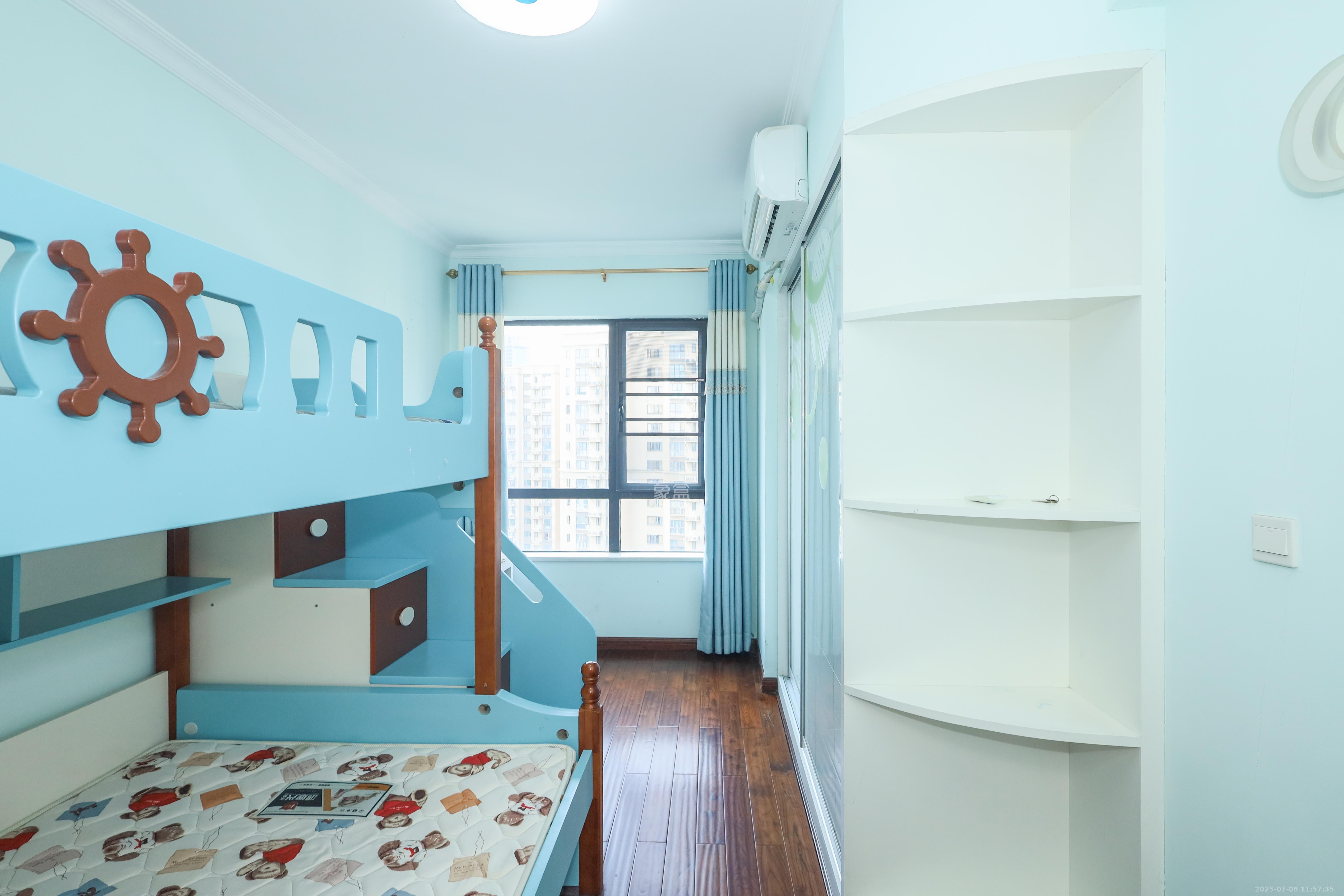 惠天然梅岭国际  3室2厅1卫    105.0万卧室