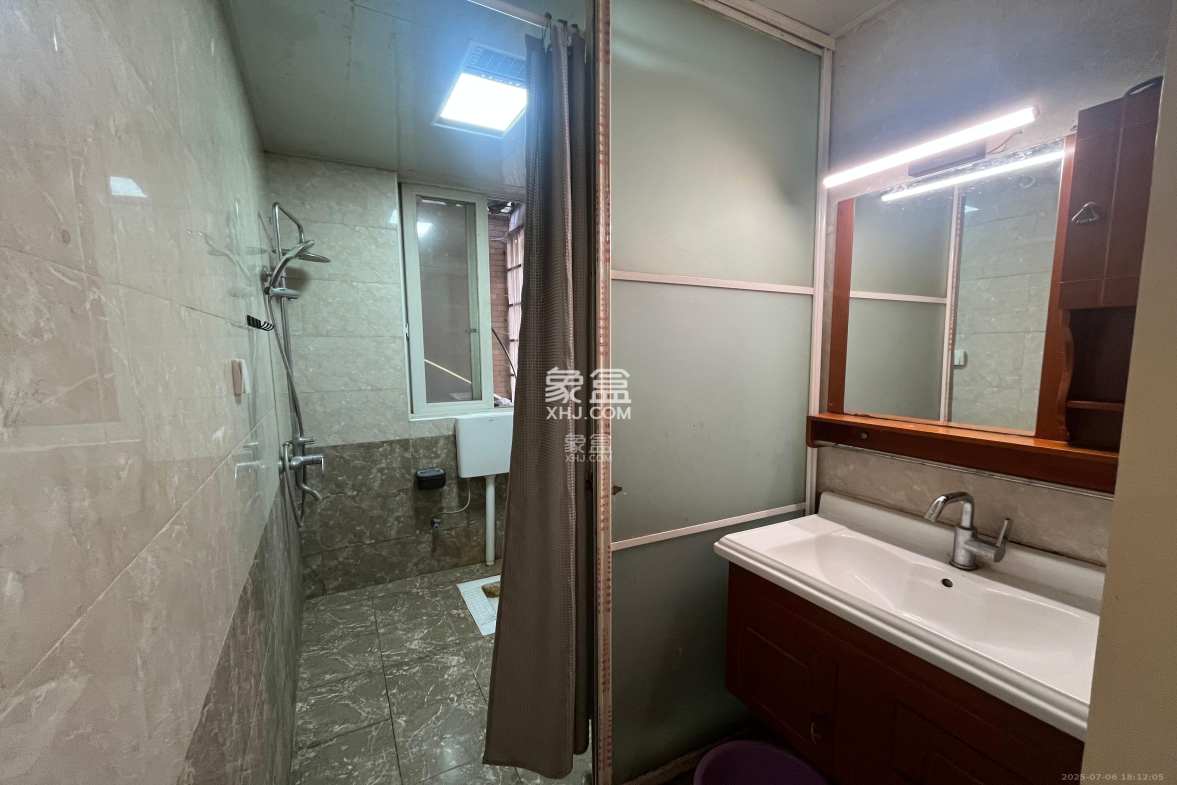 丽星景园  3室2厅1卫    3000.0元/月 丽星景园  3室2厅1卫    3000.0元/月室内图