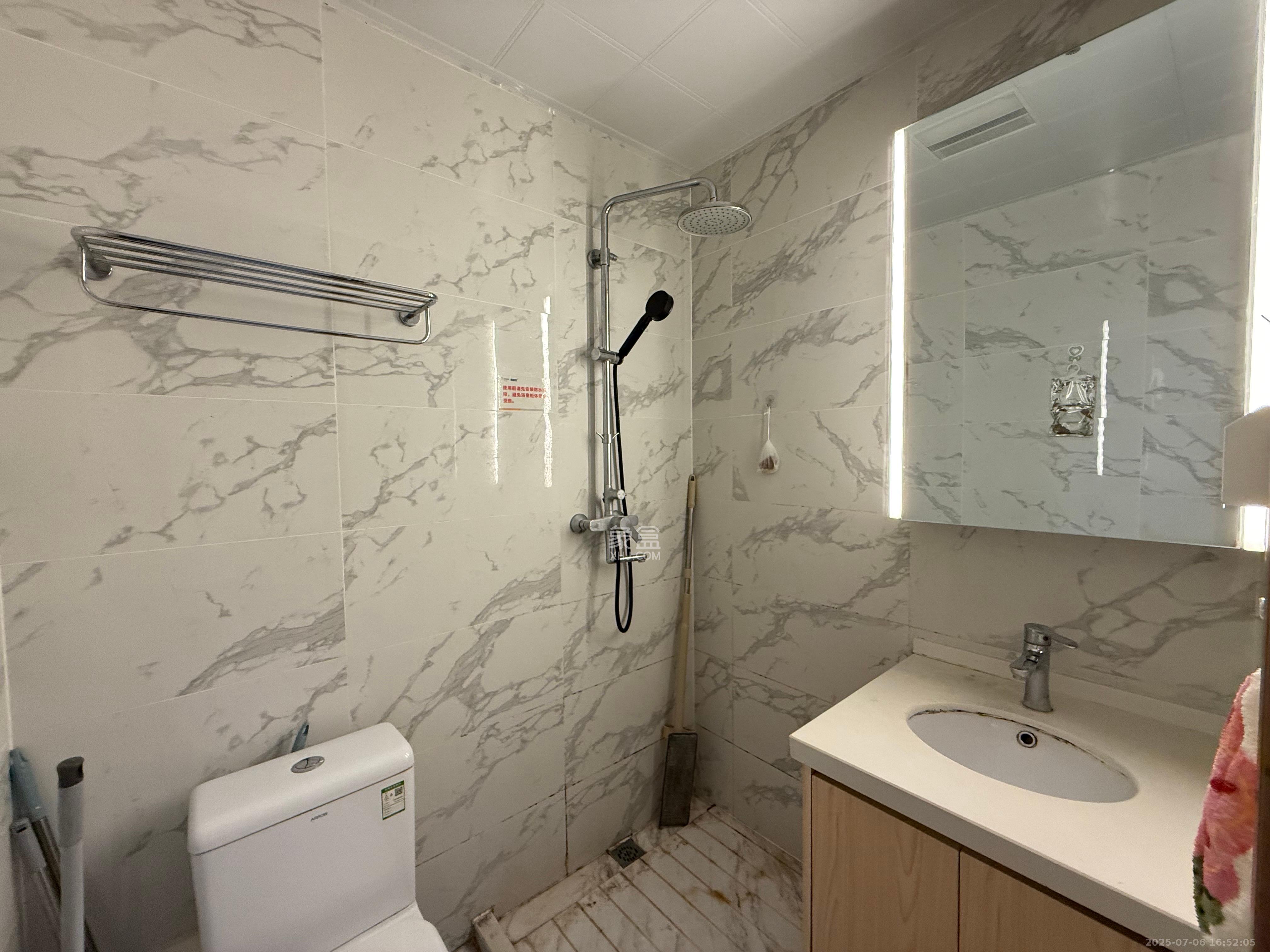 华润翡翠府 1室0厅0卫 1400.0元/月 华润翡翠府 1室0厅0卫 1400.0元/月室内图