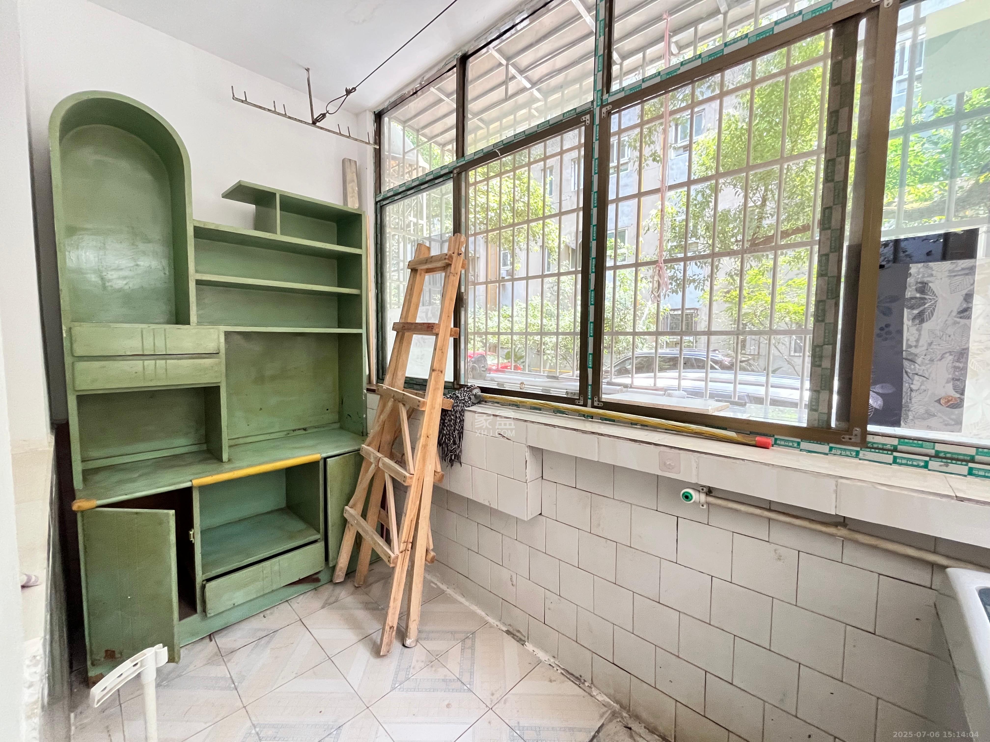 中建五局信和苑二区 2室1厅1卫 1200.0元/月 中建五局信和苑二区 2室1厅1卫 1200.0元/月室内图